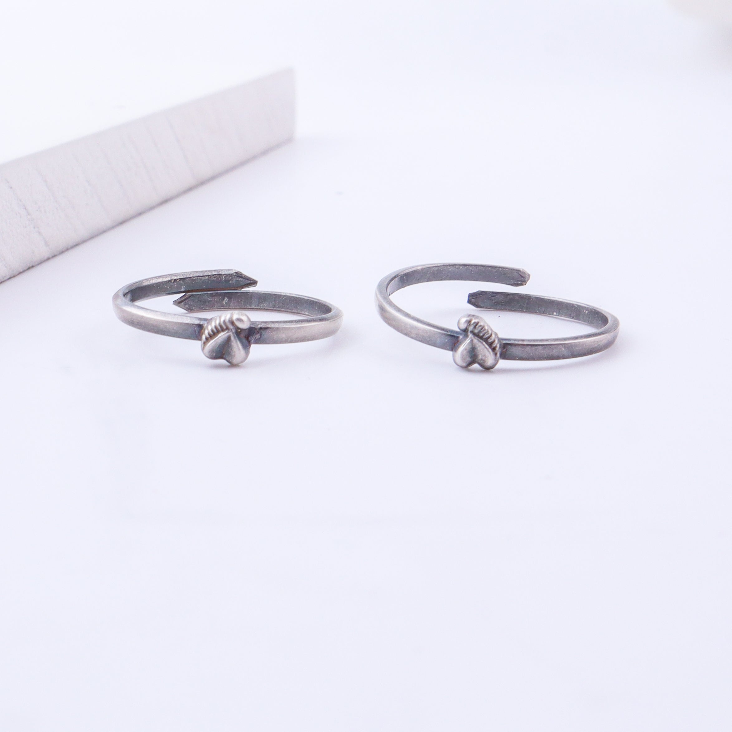 Tiny Silver Adjustable Koyari Heart Toe Ring
