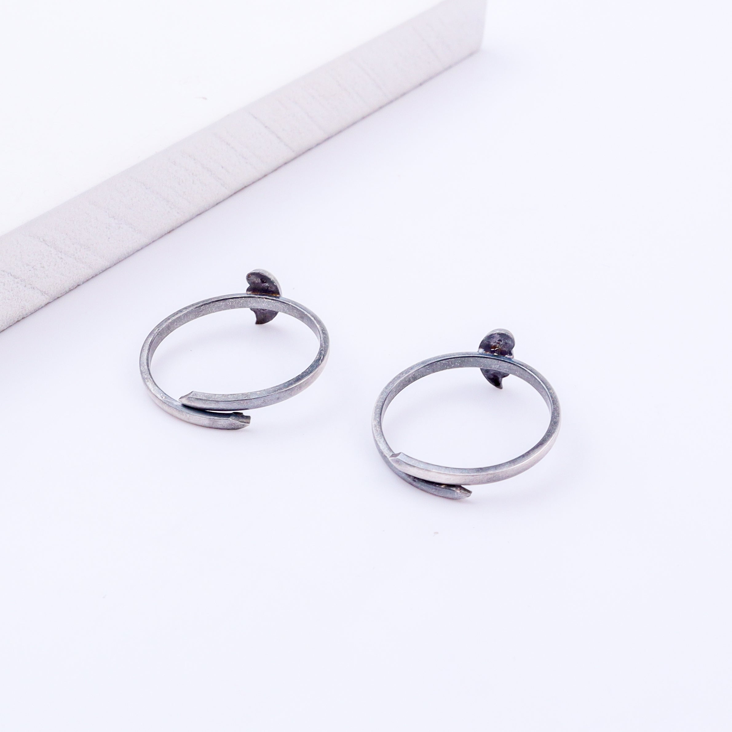 Tiny Silver Adjustable Peacock Toe Ring