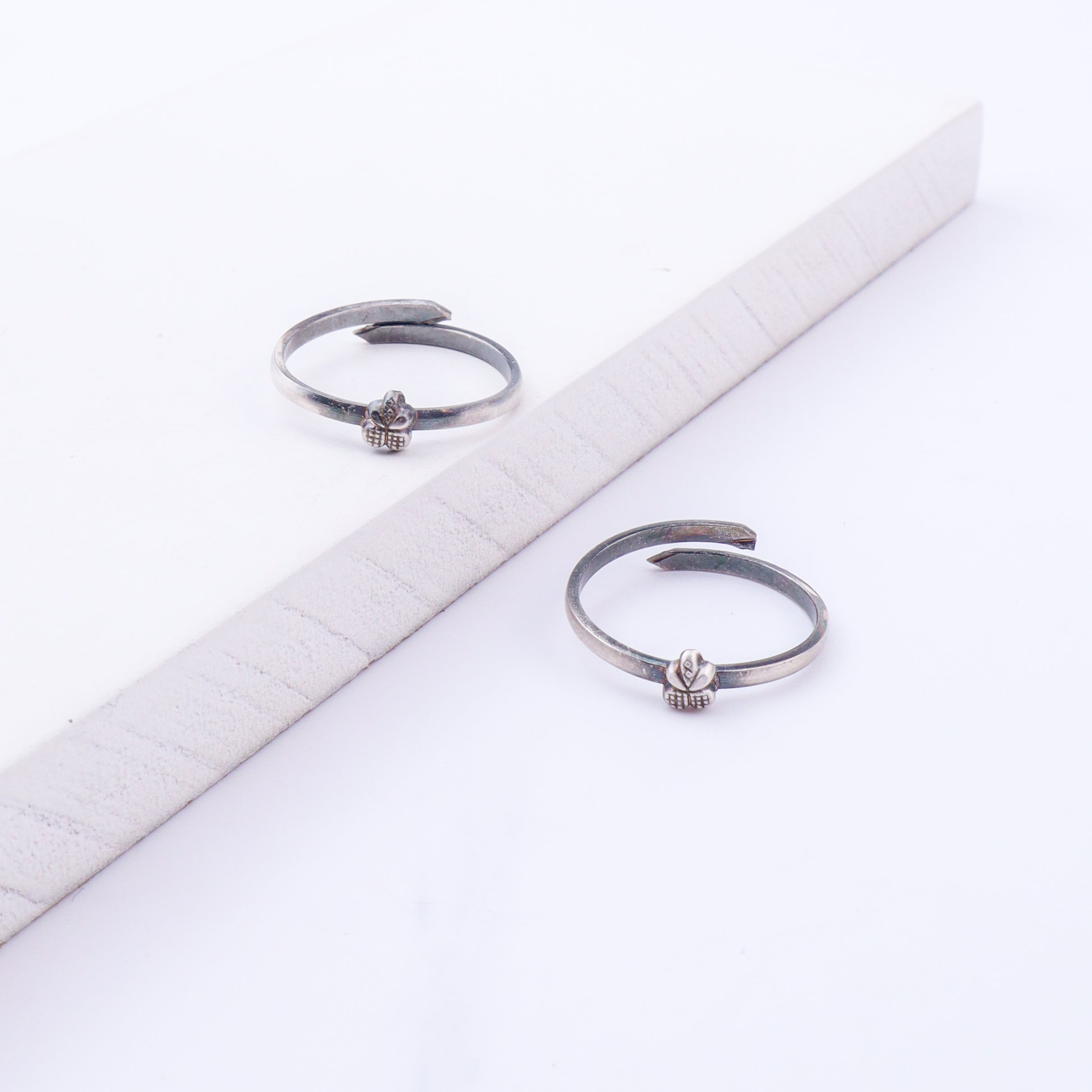 Tiny Silver Adjustable Textured Leaf Toe Ring