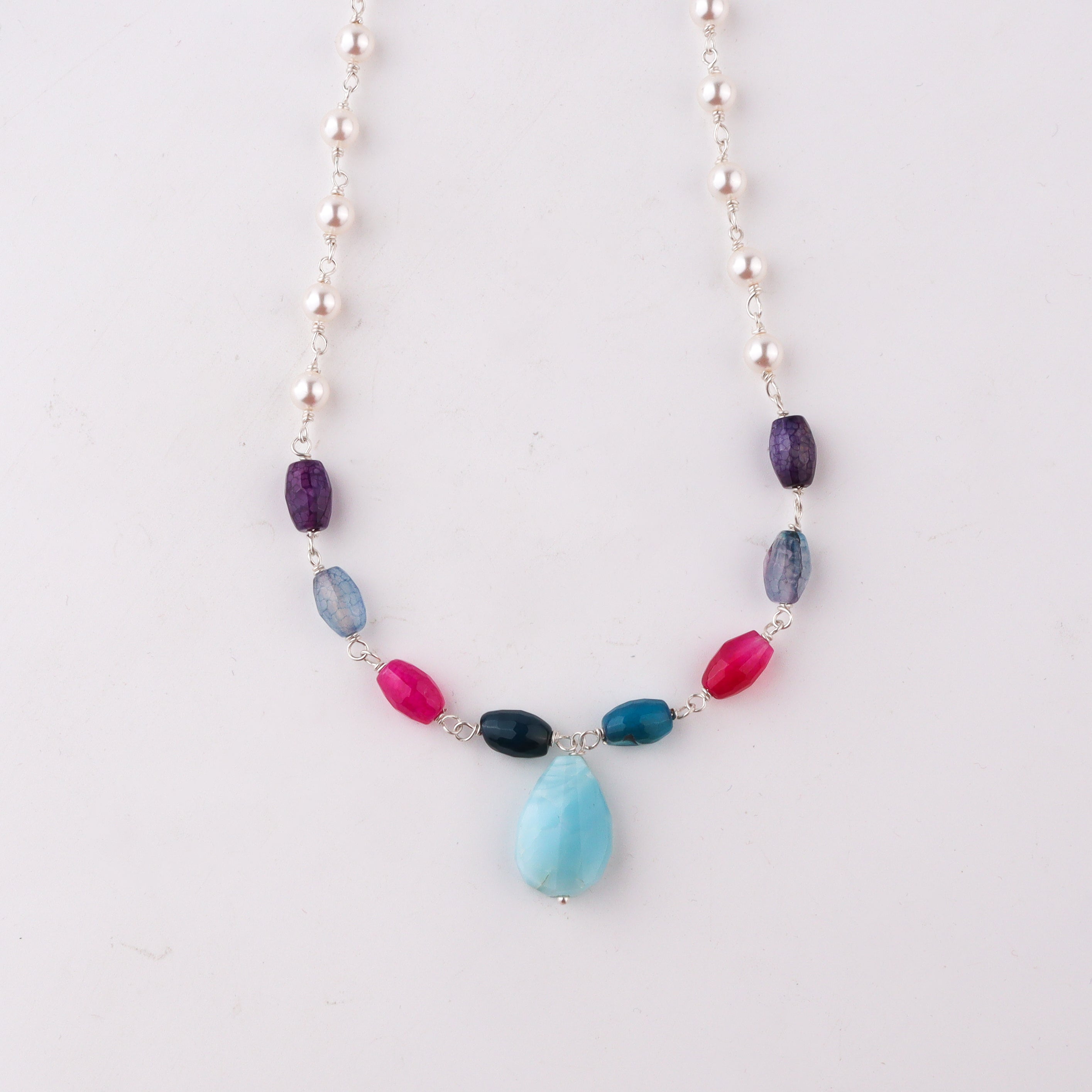 Handcrafted silver pearl necklace with amazonite polished finish