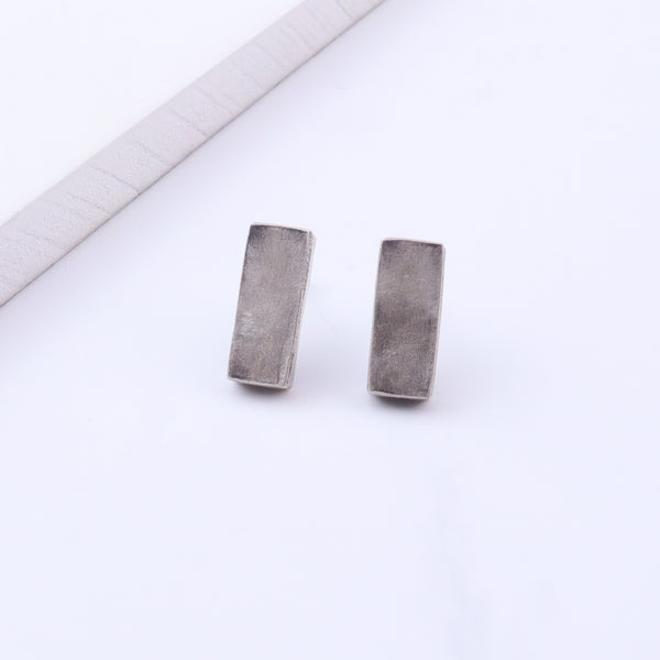 Silver rectangular earrings