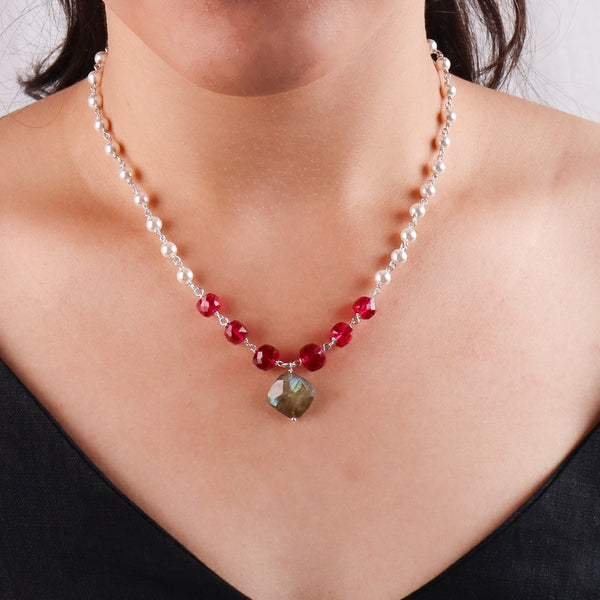 Silver Pearl Ganthan Necklace Vasonite With Ruby