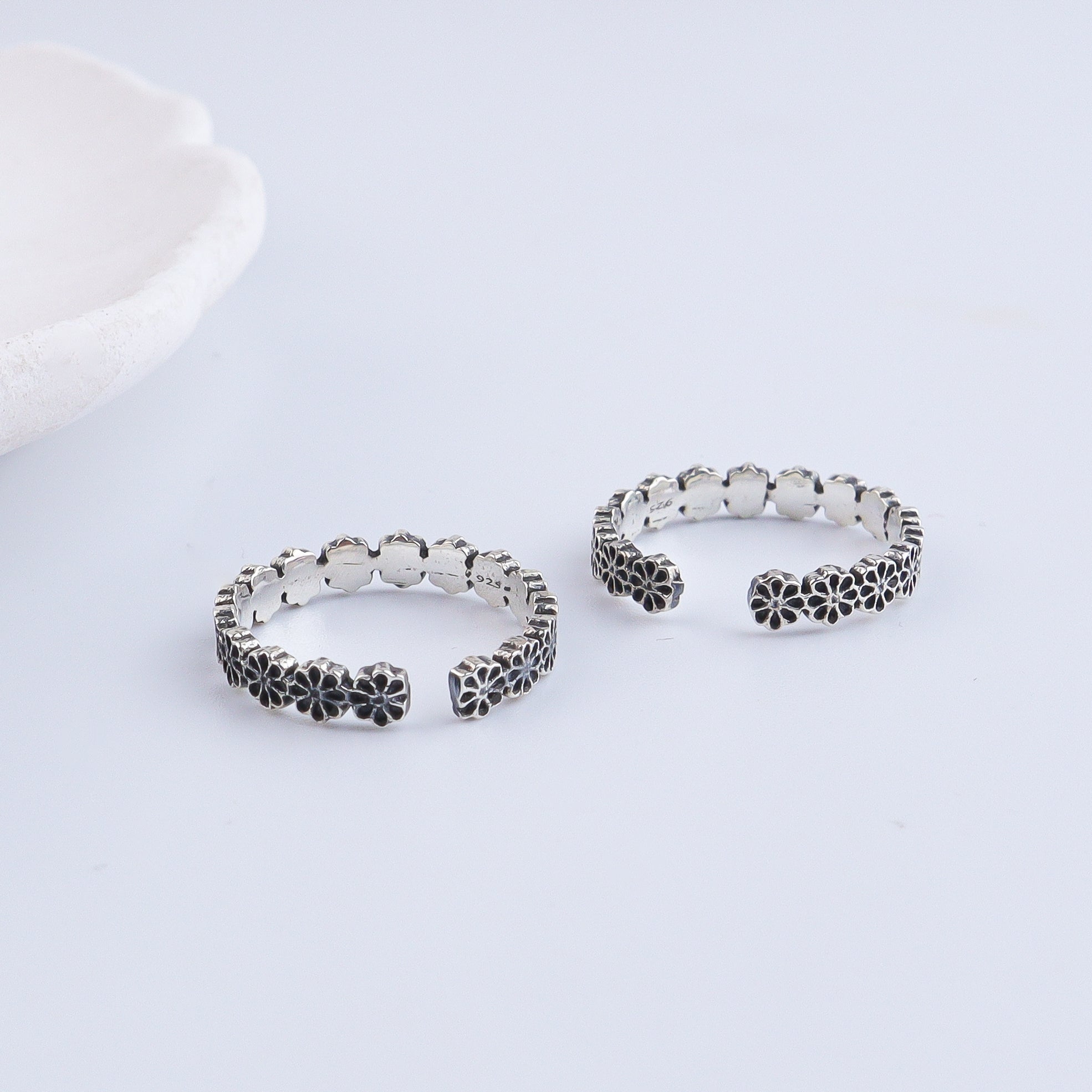 Flower Silver Toe Ring