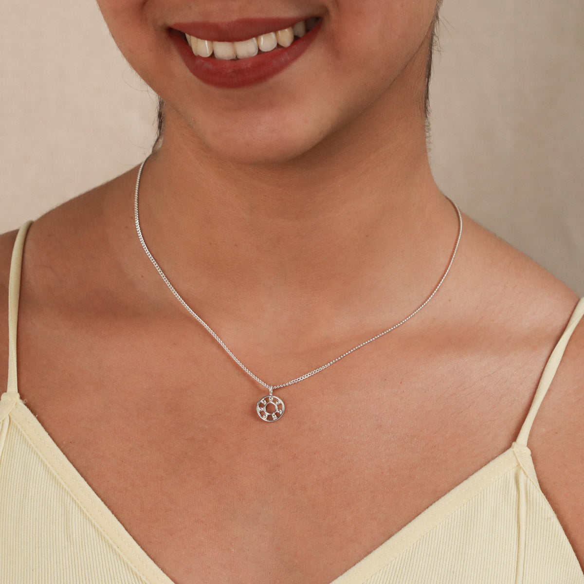 Daily Wear Silver Shiny Round in Round Necklace