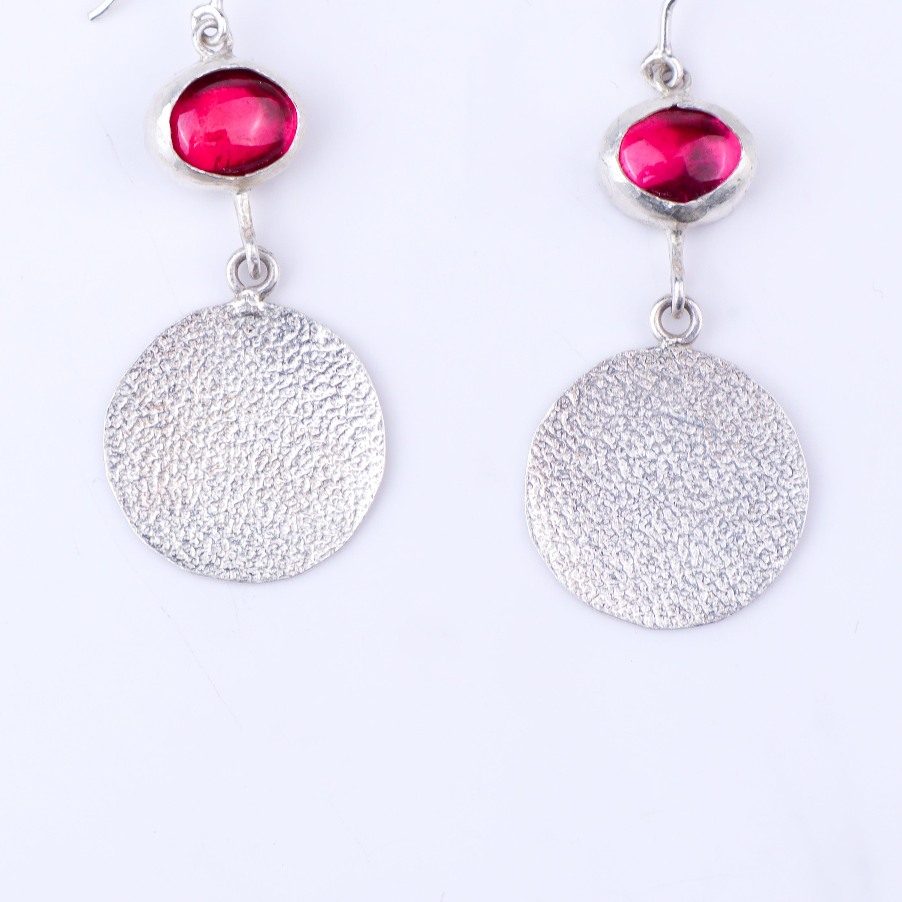 Kempu Stone Textured Coin Earings