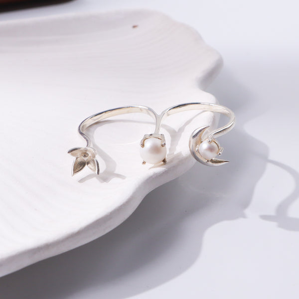 Pearl Moonflower Two Finger Ring
