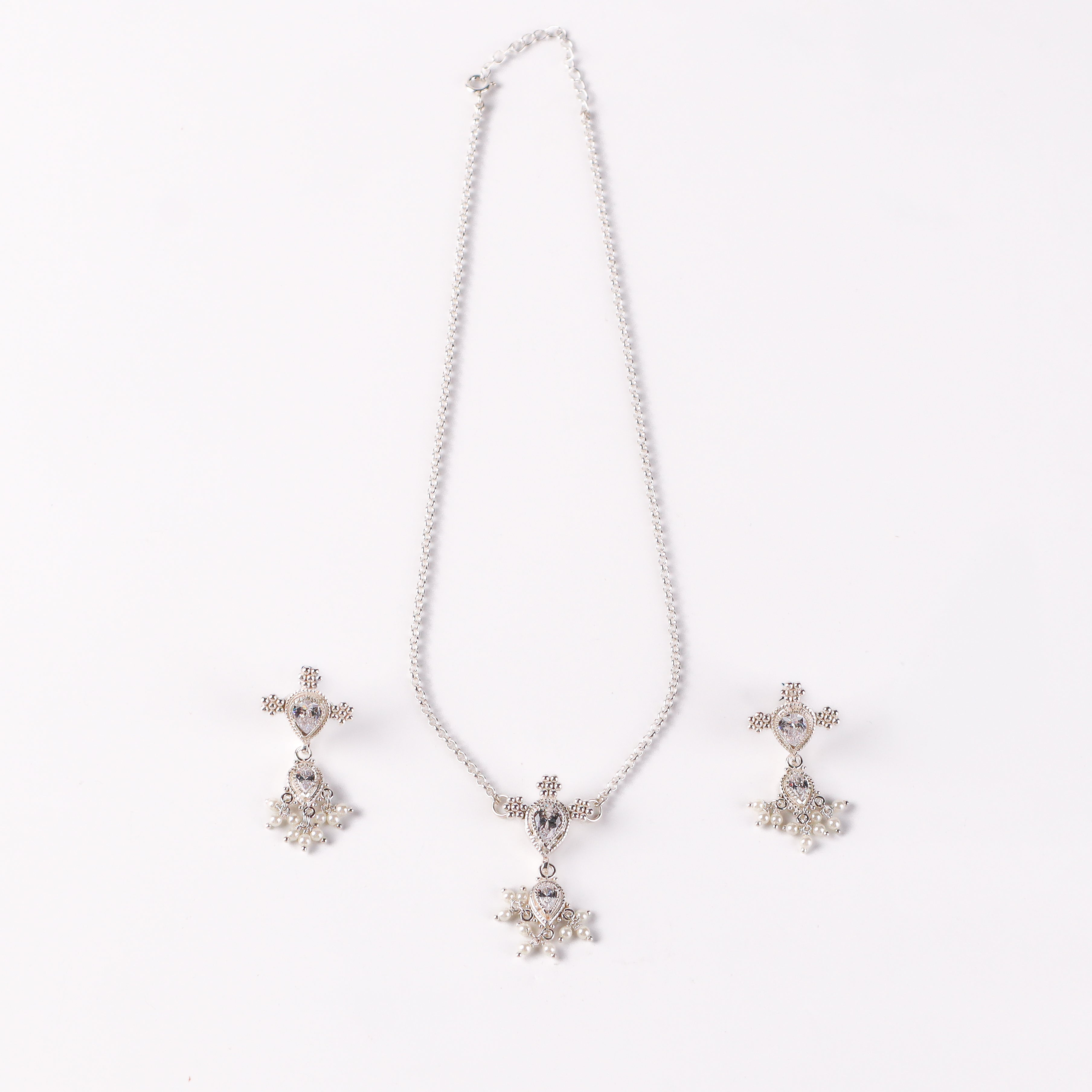 Silver CZ Kudi Tanmani Set with Pearls