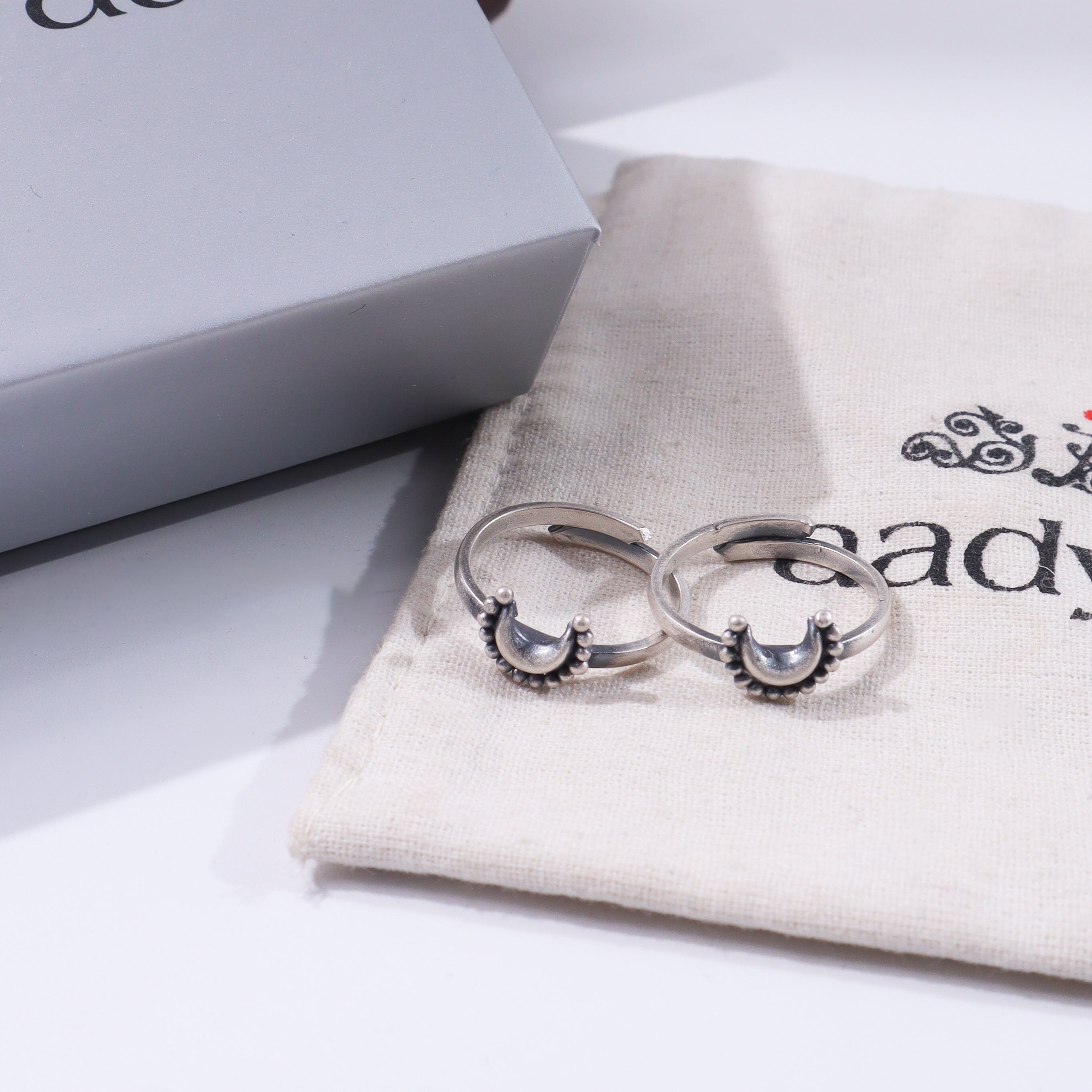 Chandrakor Toe Ring | 92.5 Sterling Silver