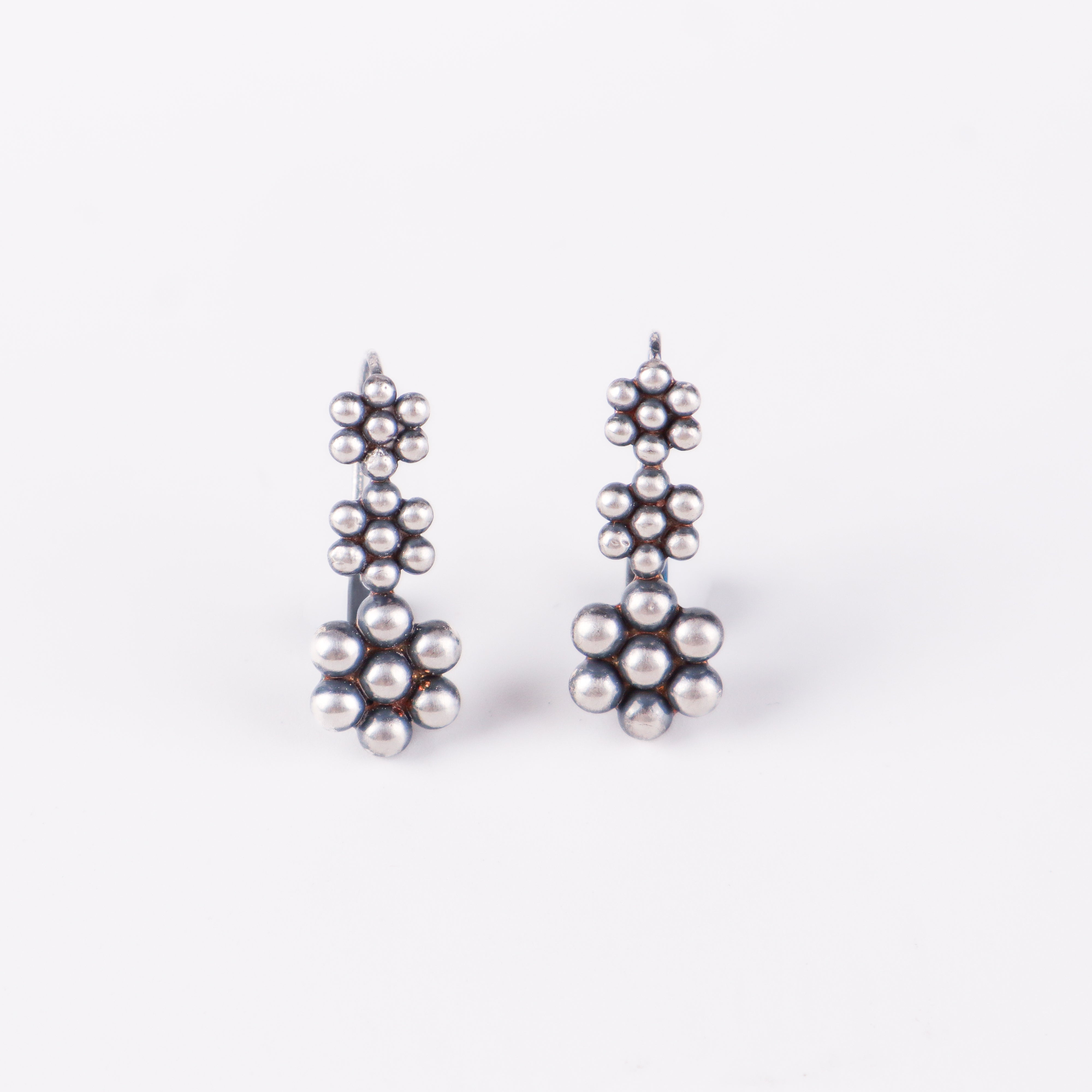 Kudi dangling earring