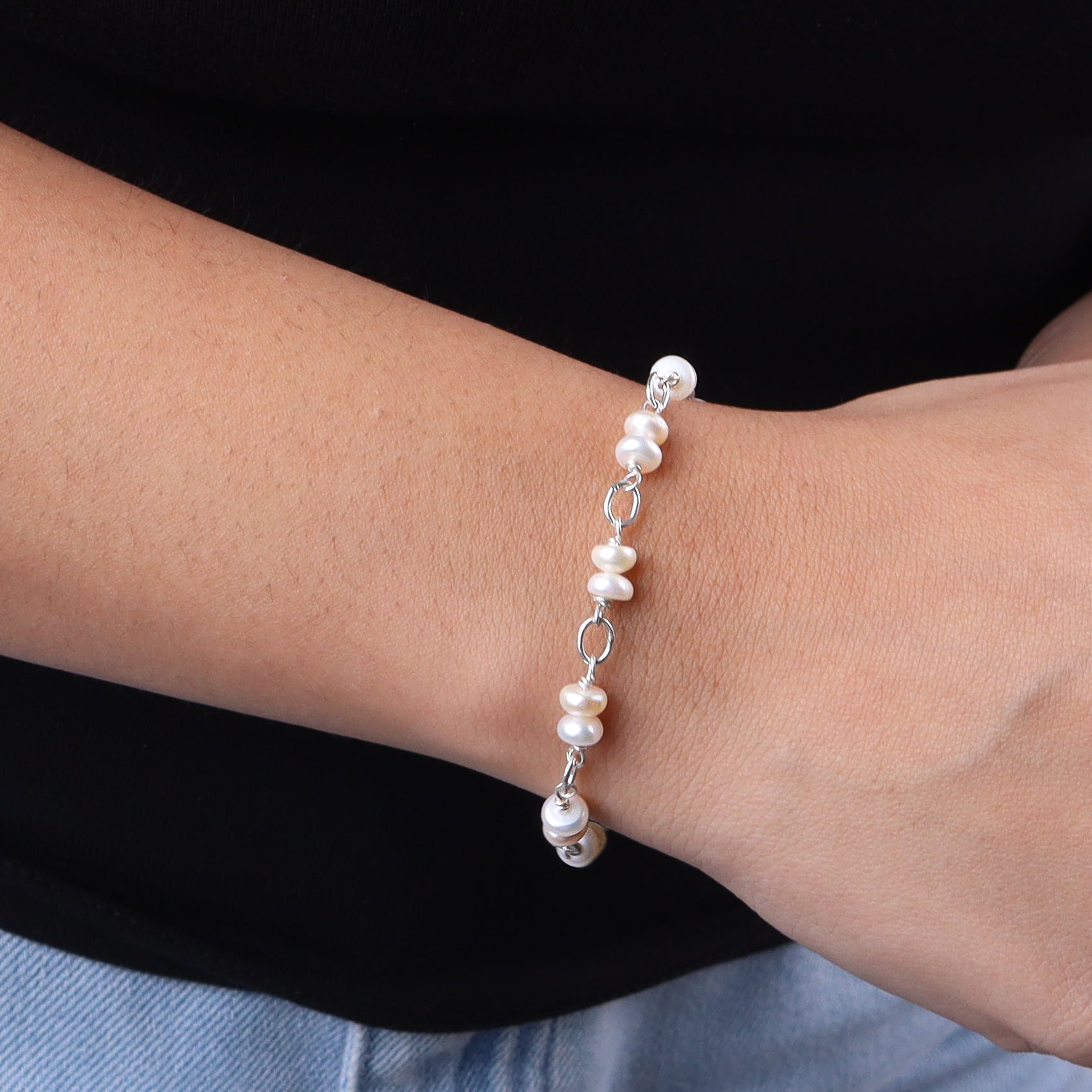 Pearl Entangled Bracelet