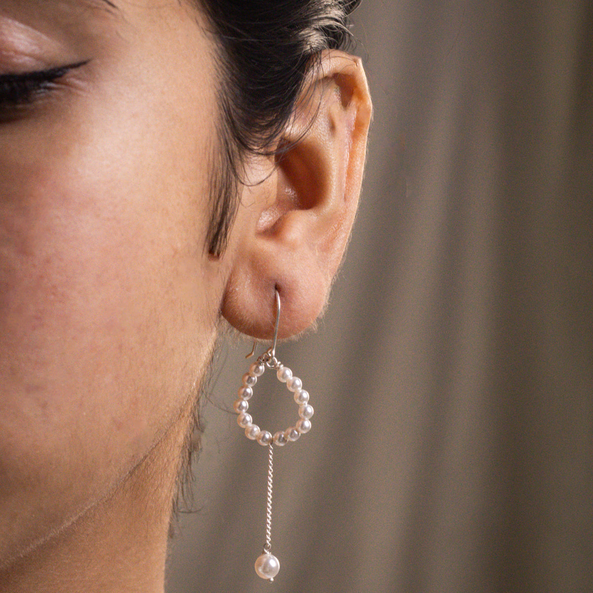 Elegant Pearl Drop Earring