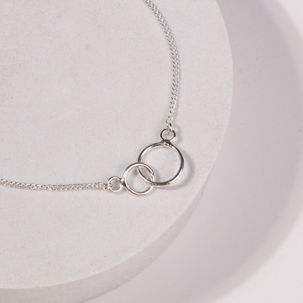 Circle Round Wire Bracelet