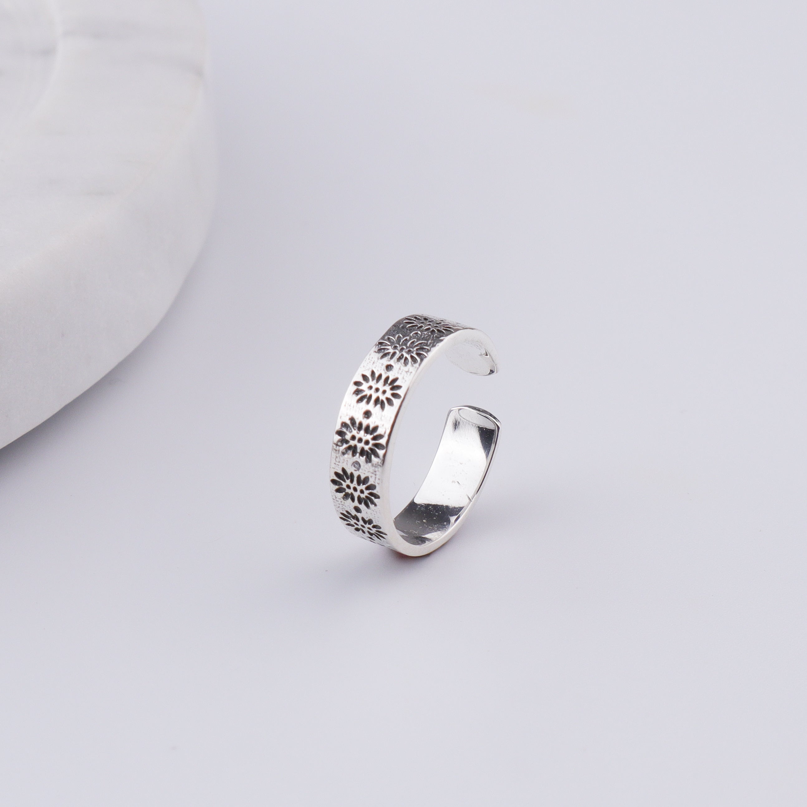 Carved Band Silver Ring