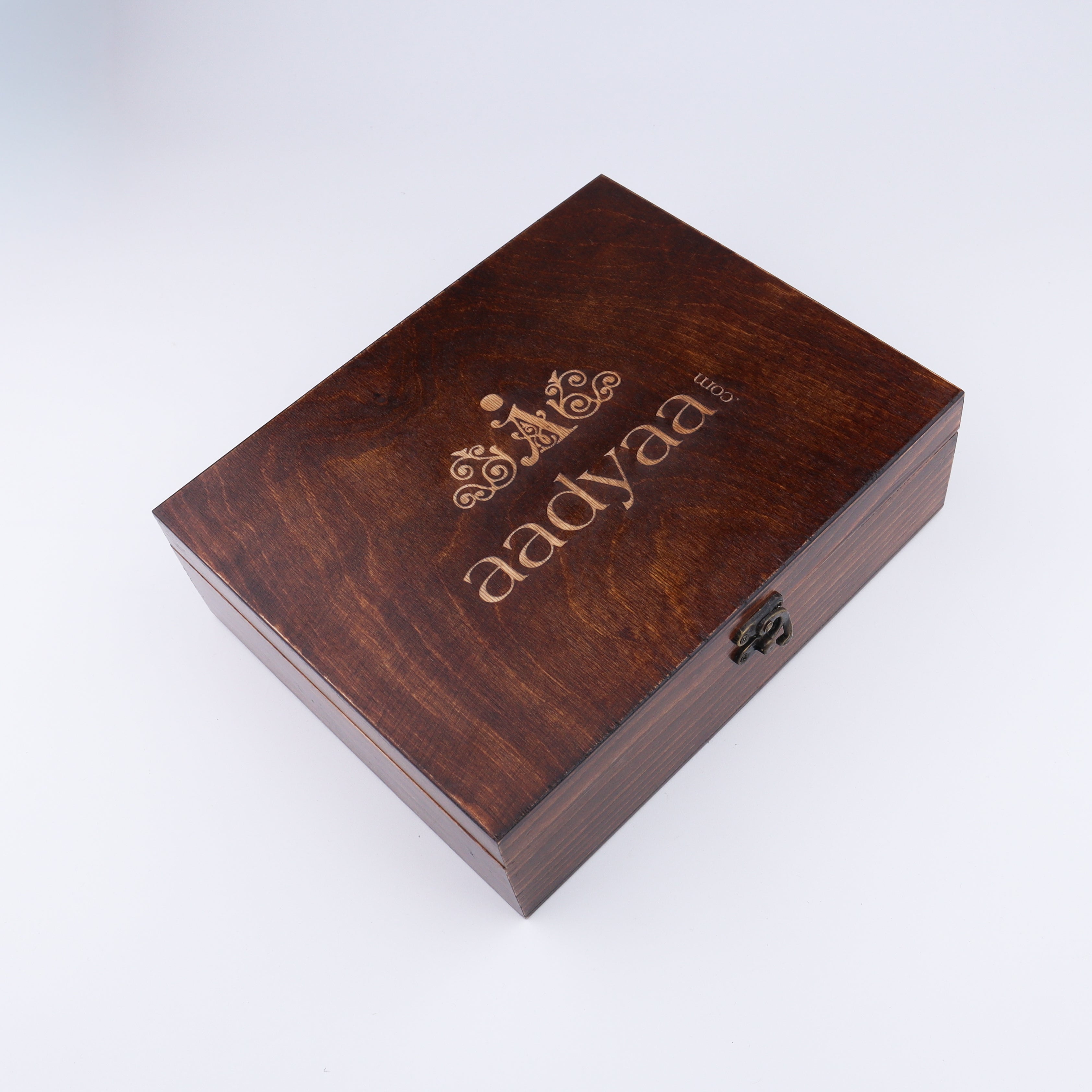 Wooden jewelry box with engraved logo