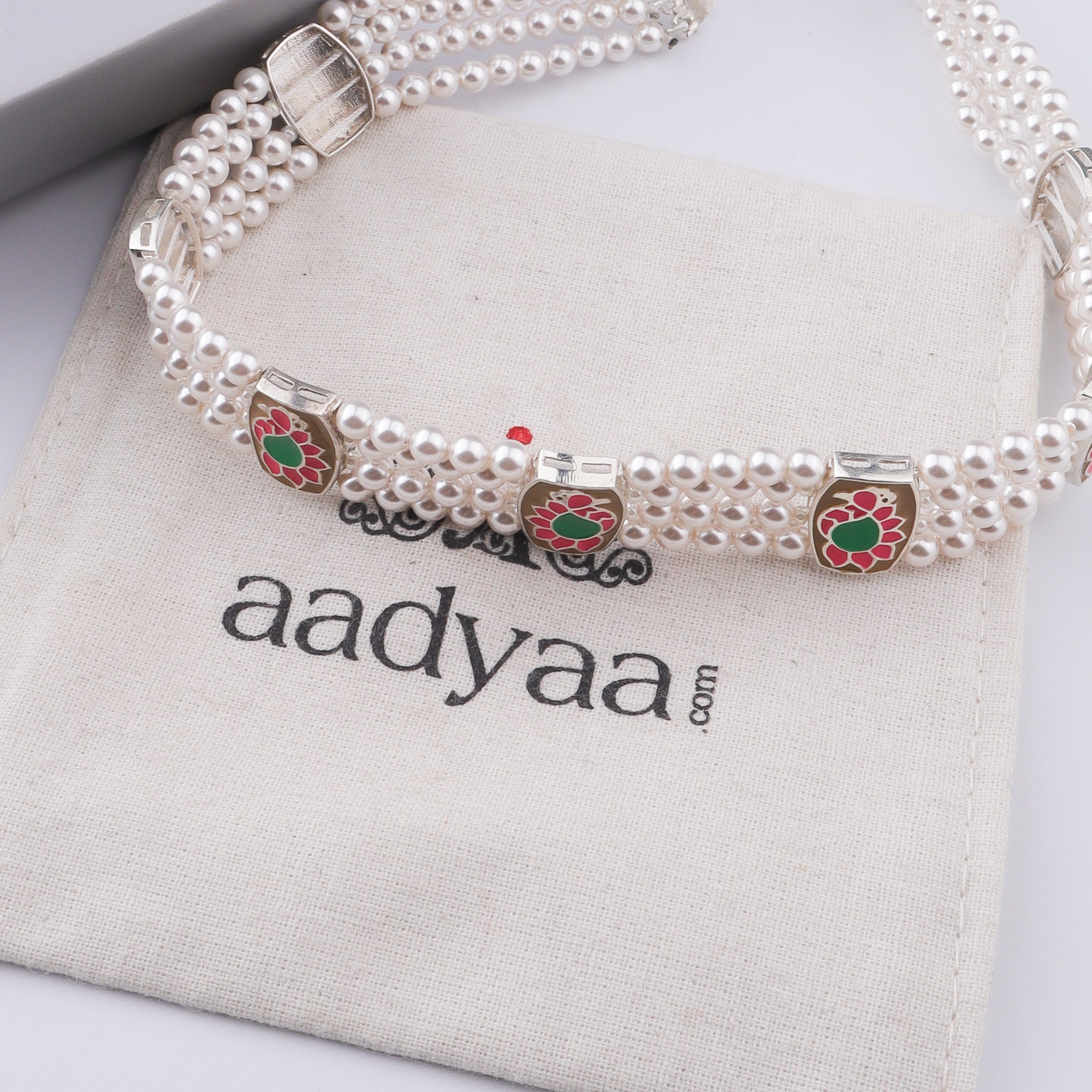 Peacock & Pearl Silver Choker