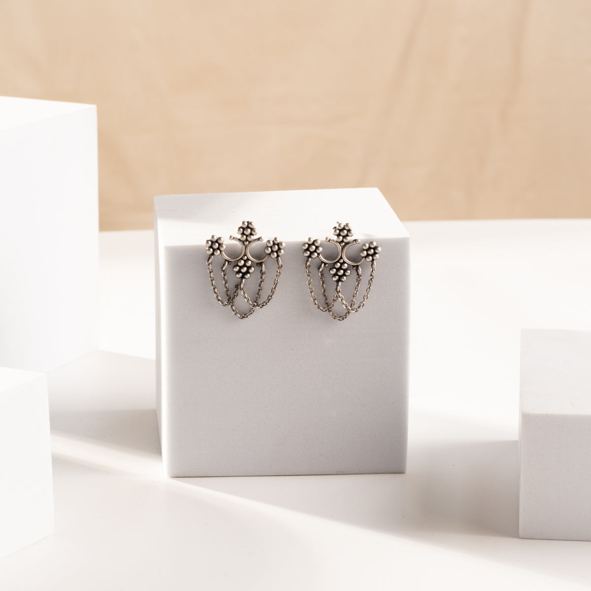Kudi Jhumar Earrings