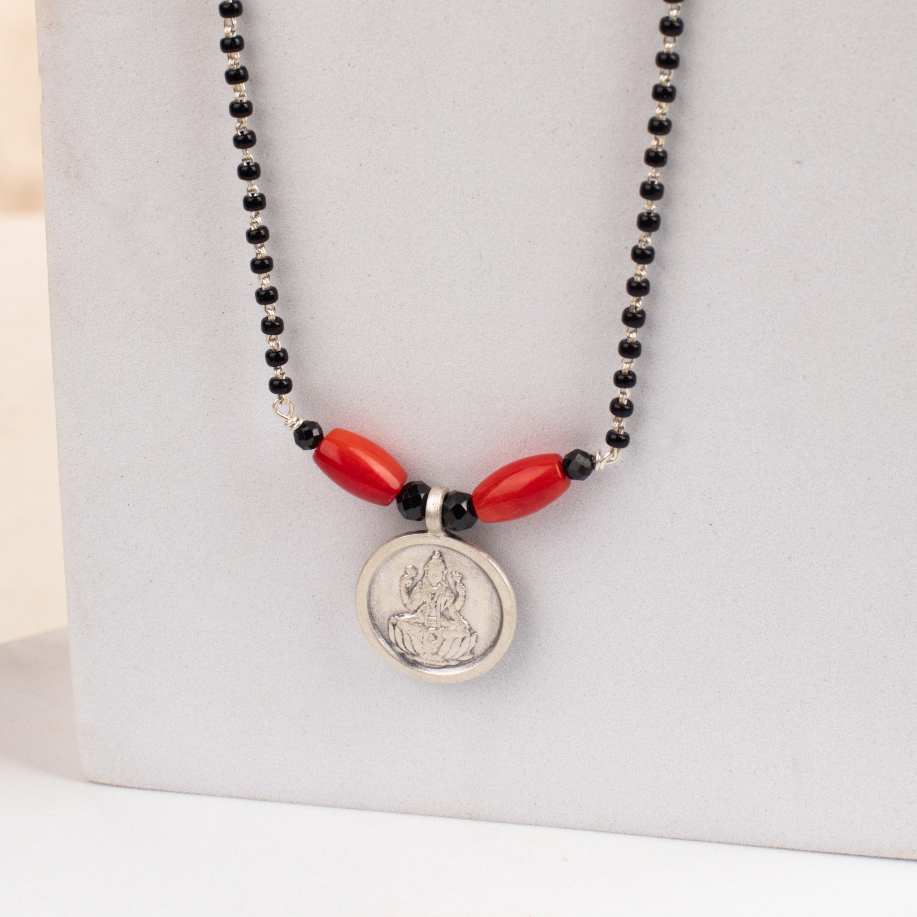 Coral Putali Mangalsutra