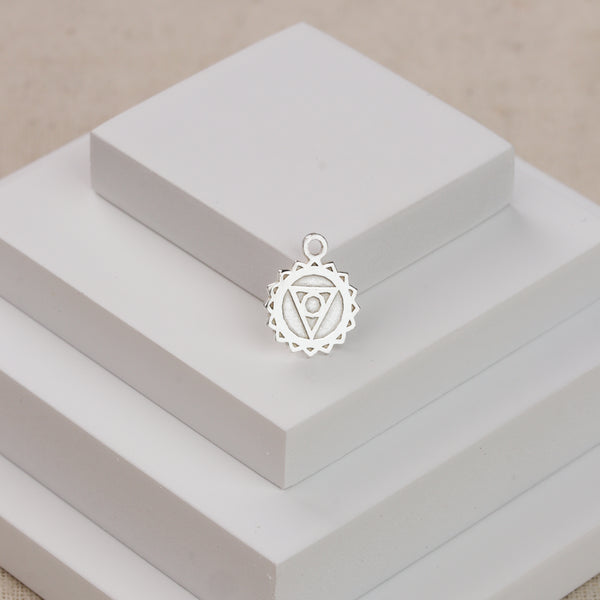 Vishuddha (विशुद्ध) – Throat Chakra charm