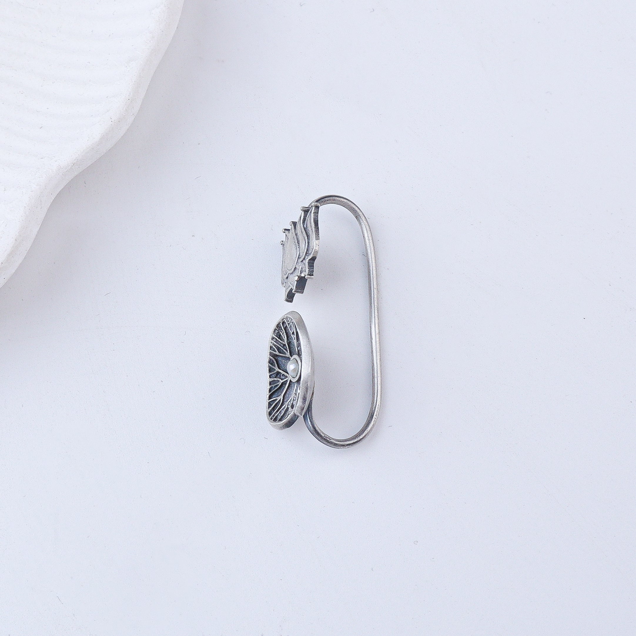Lotus & Saroj Parna Oxidized Silver Earcuff (Single)