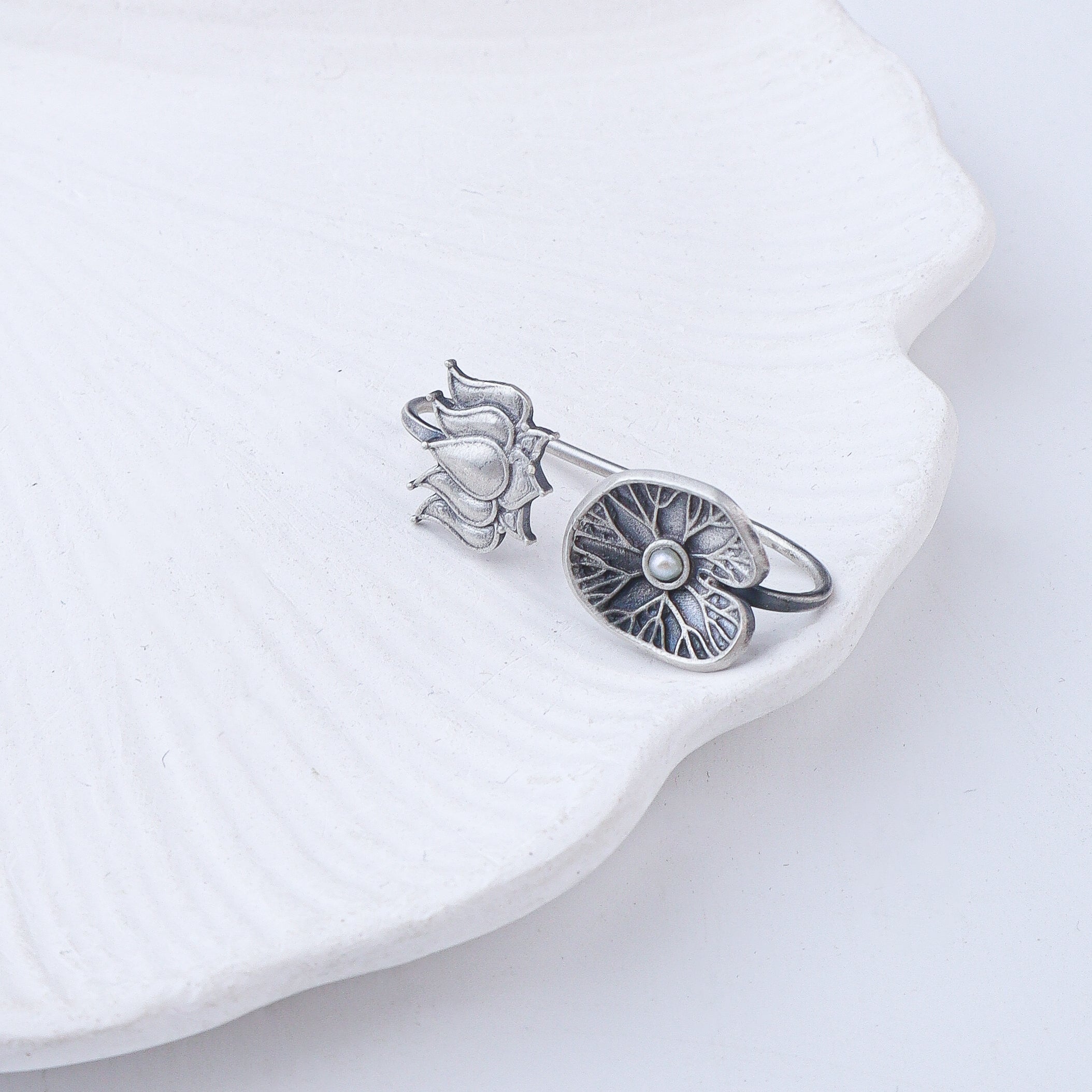 Lotus & Saroj Parna Oxidized Silver Earcuff (Single)
