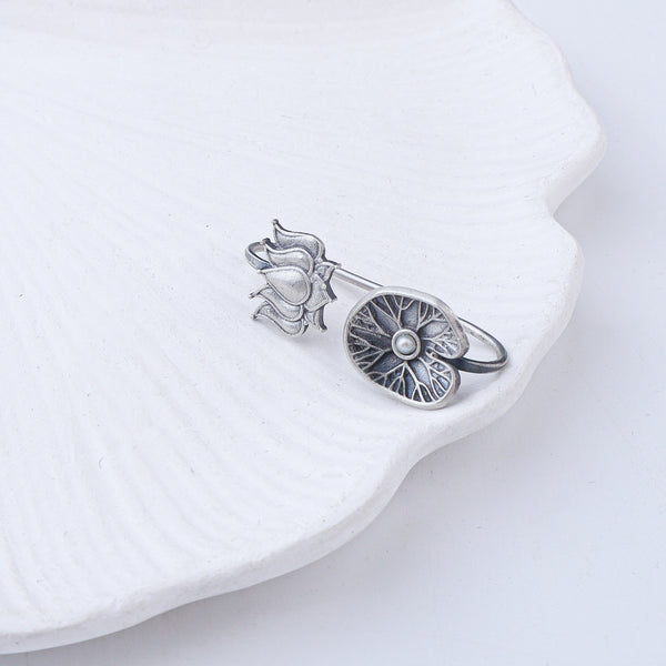 Lotus & Saroj Parna Oxidized Silver Earcuff (Single)