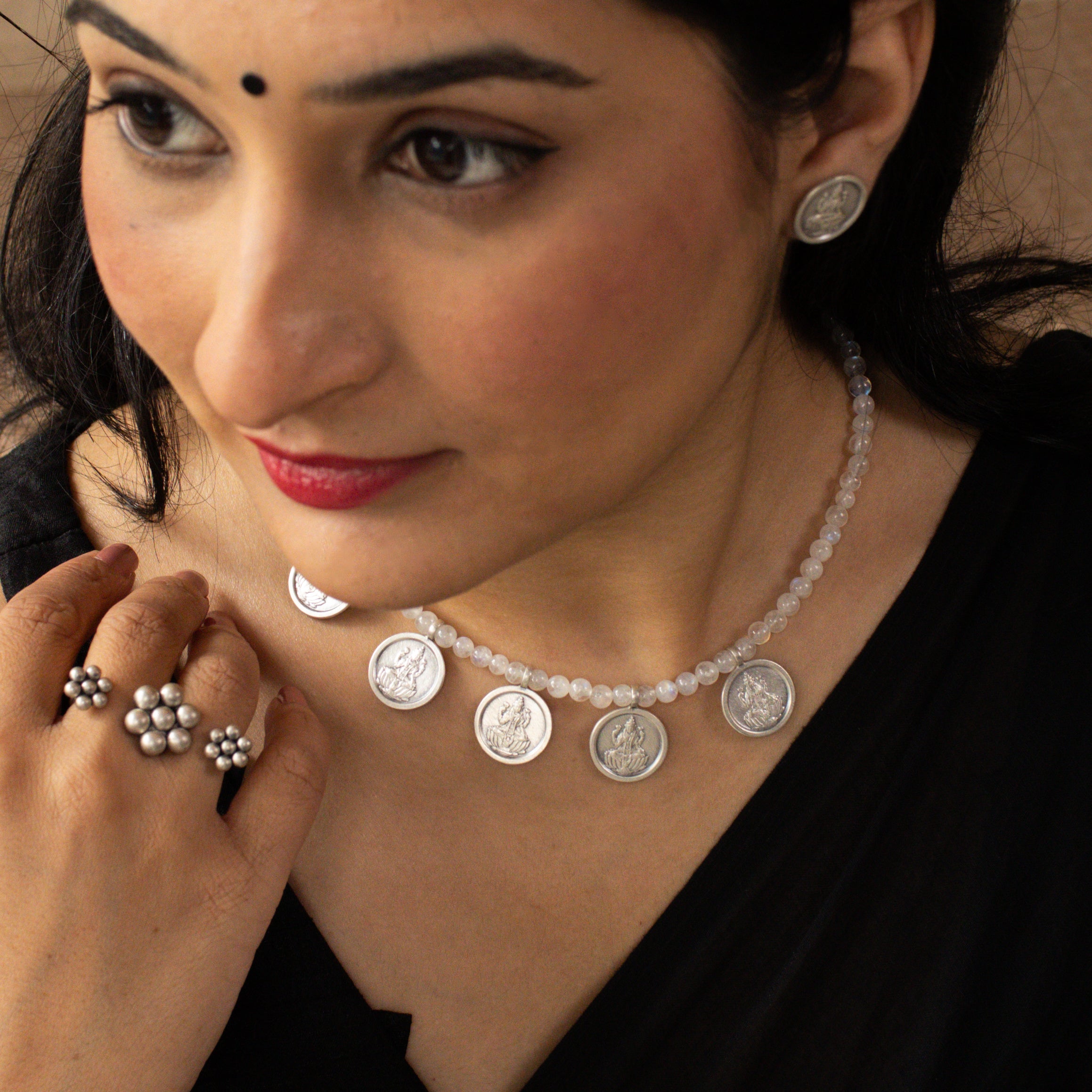 Moonstone Silver Putali Haar Set