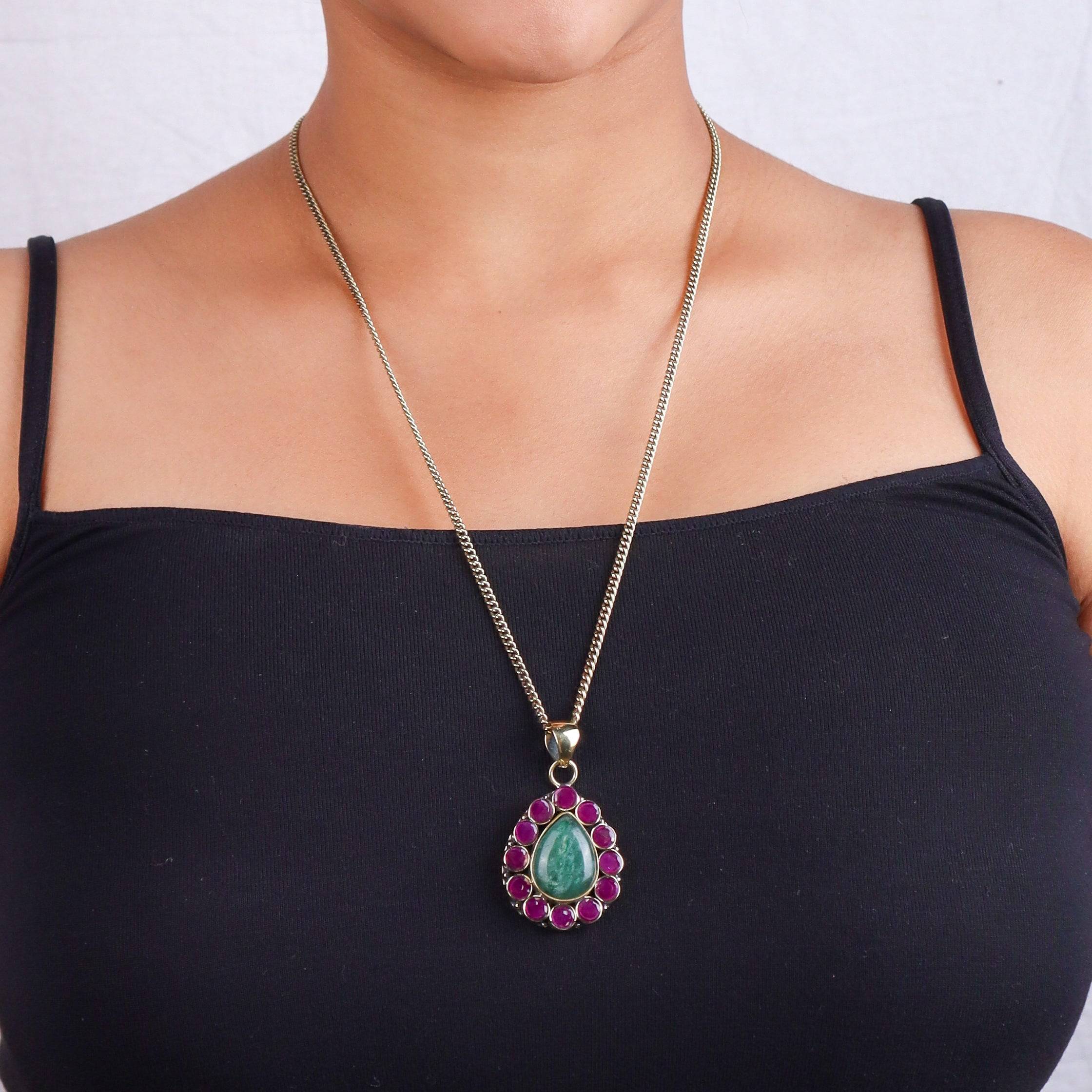 Brass Fashion Pendant & Earrings Set without Chain