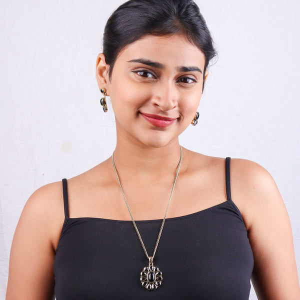 Brass Fashion Pendant & Earrings Set without Chain