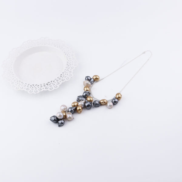 Luxe Necklace with Baroque Pearls and Silver Chain
