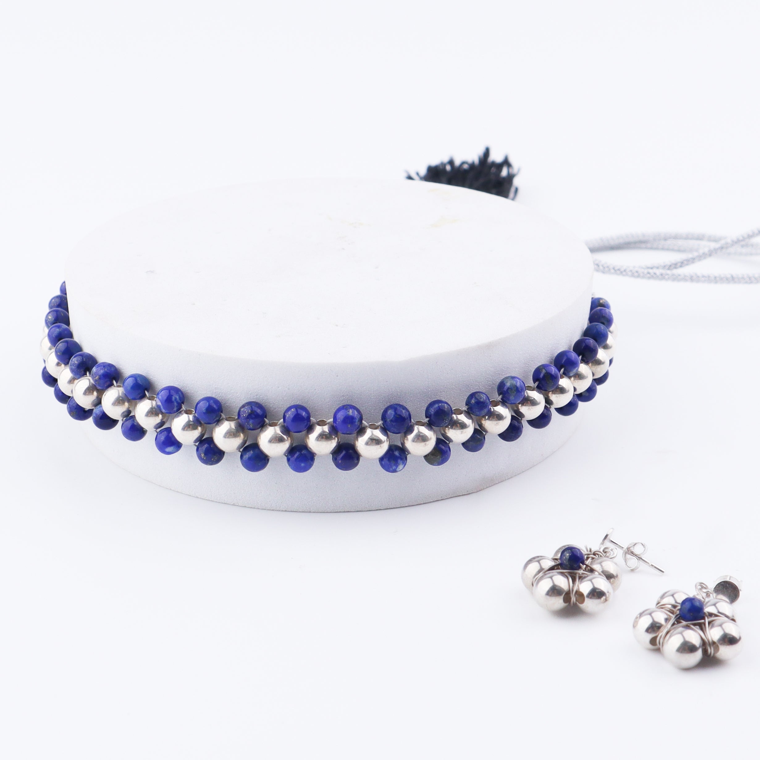 Silver Bead Thushi Set with Lapis Lazuli