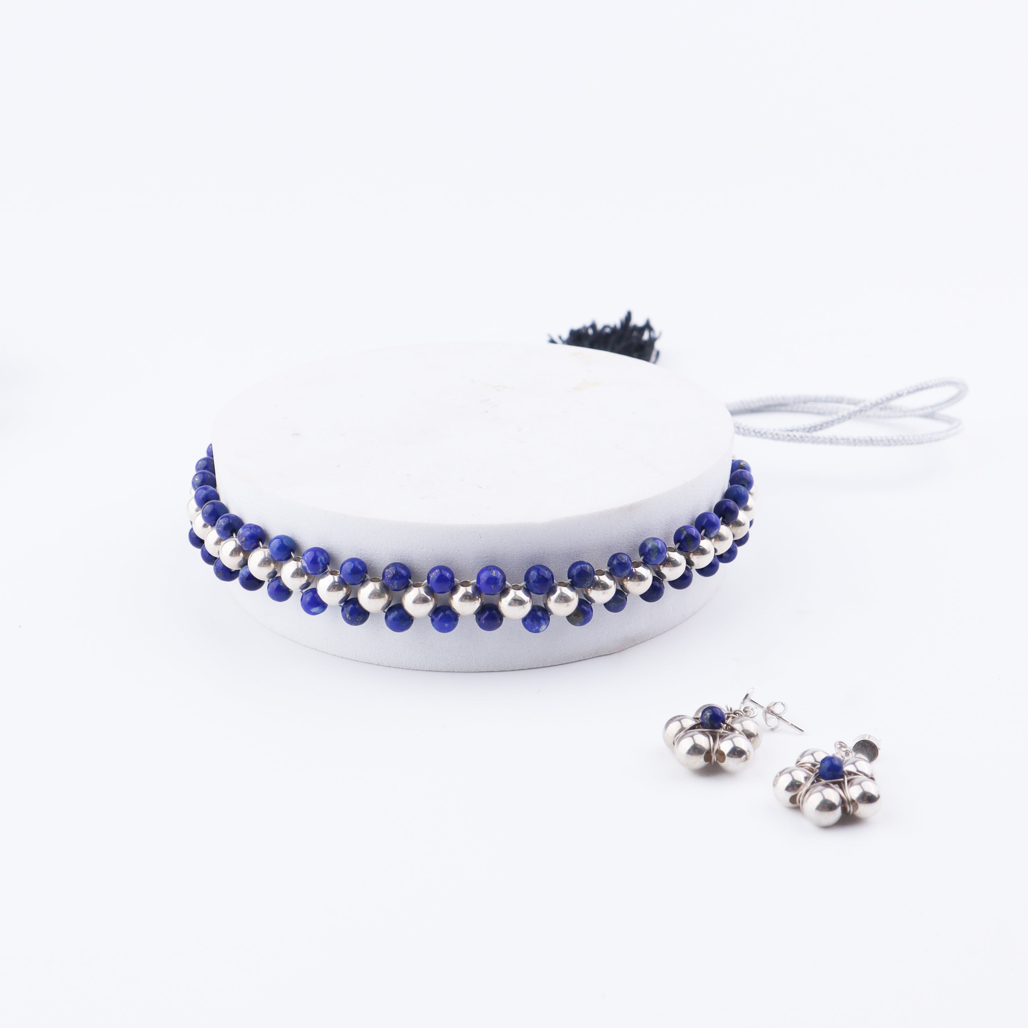 Silver Bead Thushi Set with Lapis Lazuli
