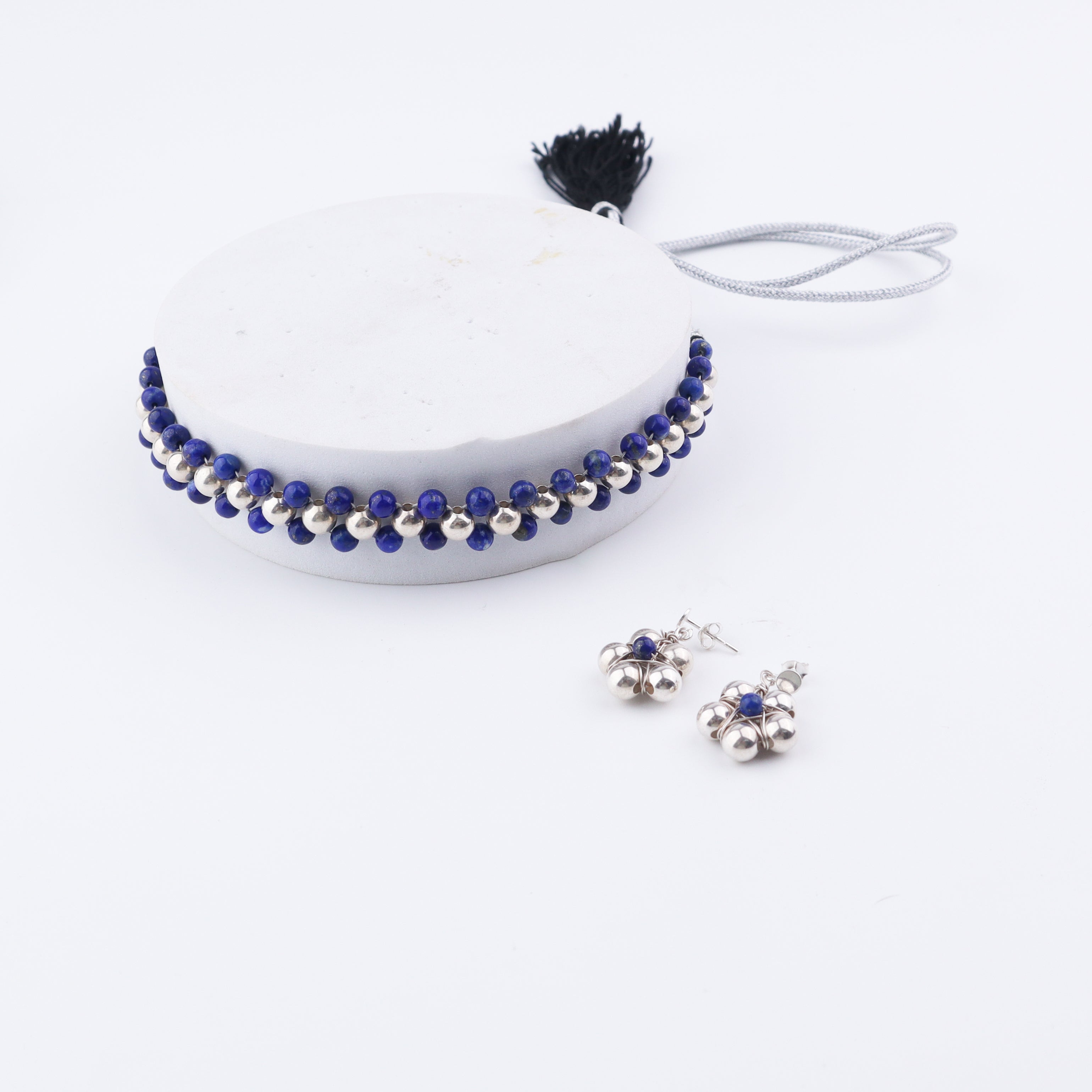 Silver Bead Thushi Set with Lapis Lazuli