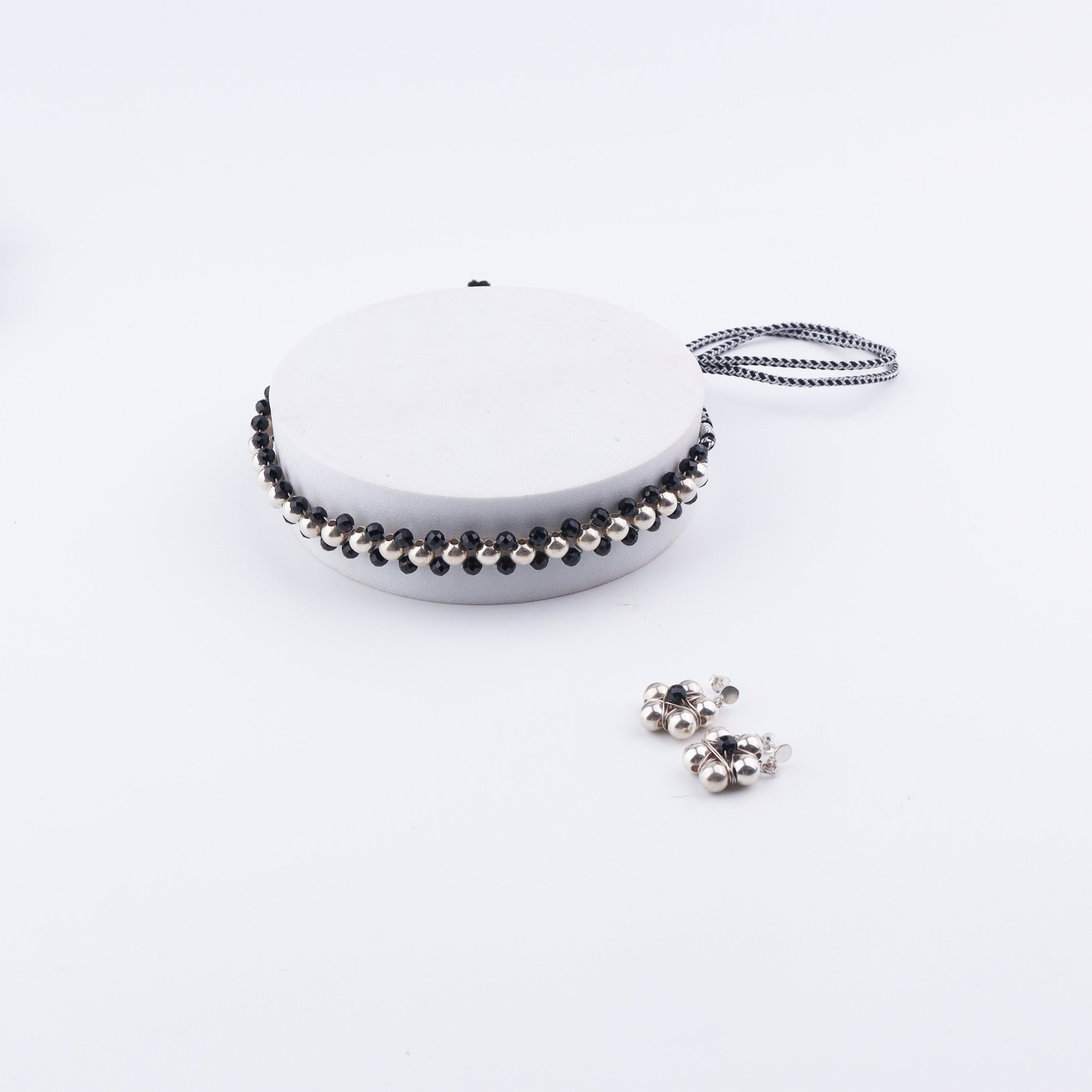 Silver Bead Thushi Set with black Spinel