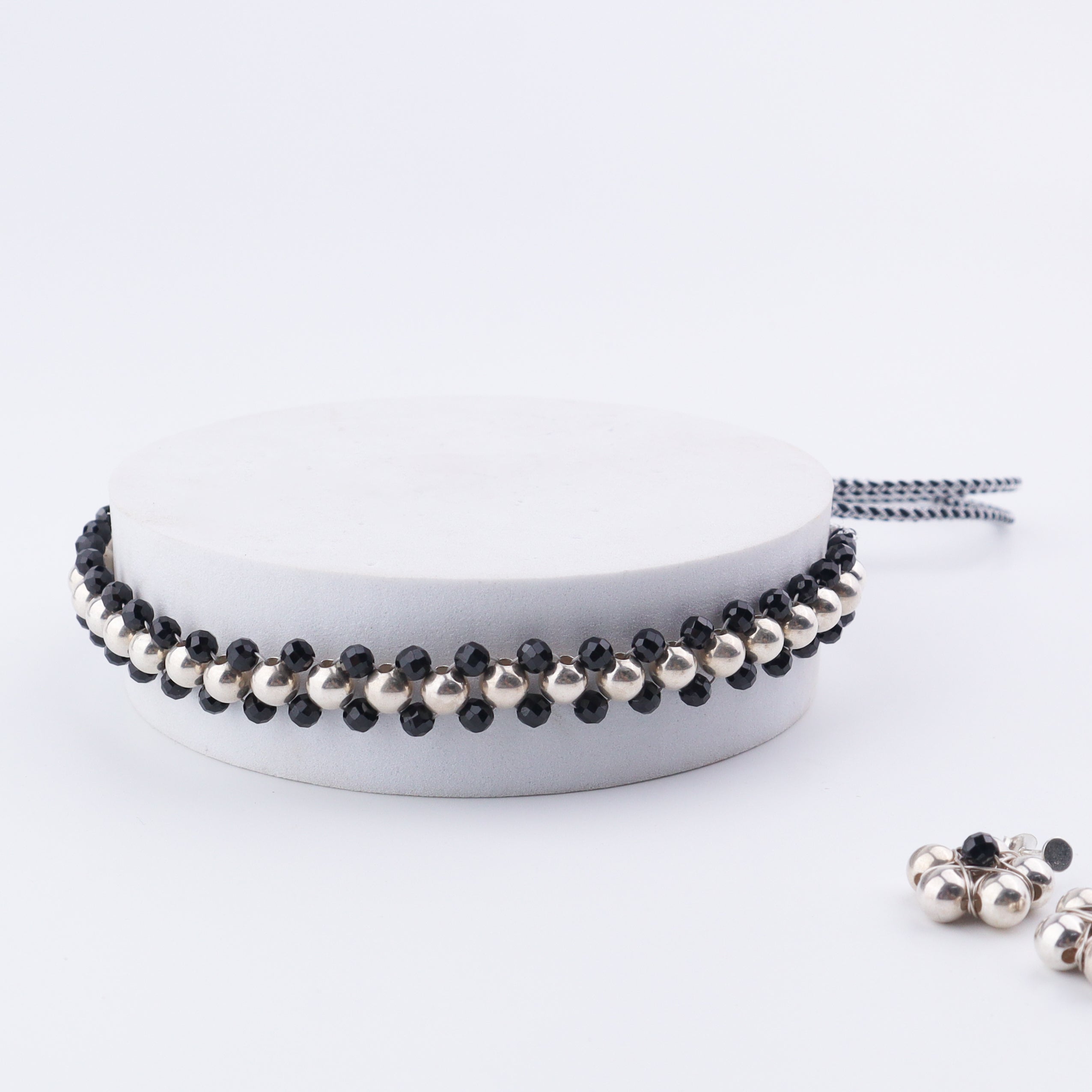 Silver Bead Thushi Set with black Spinel