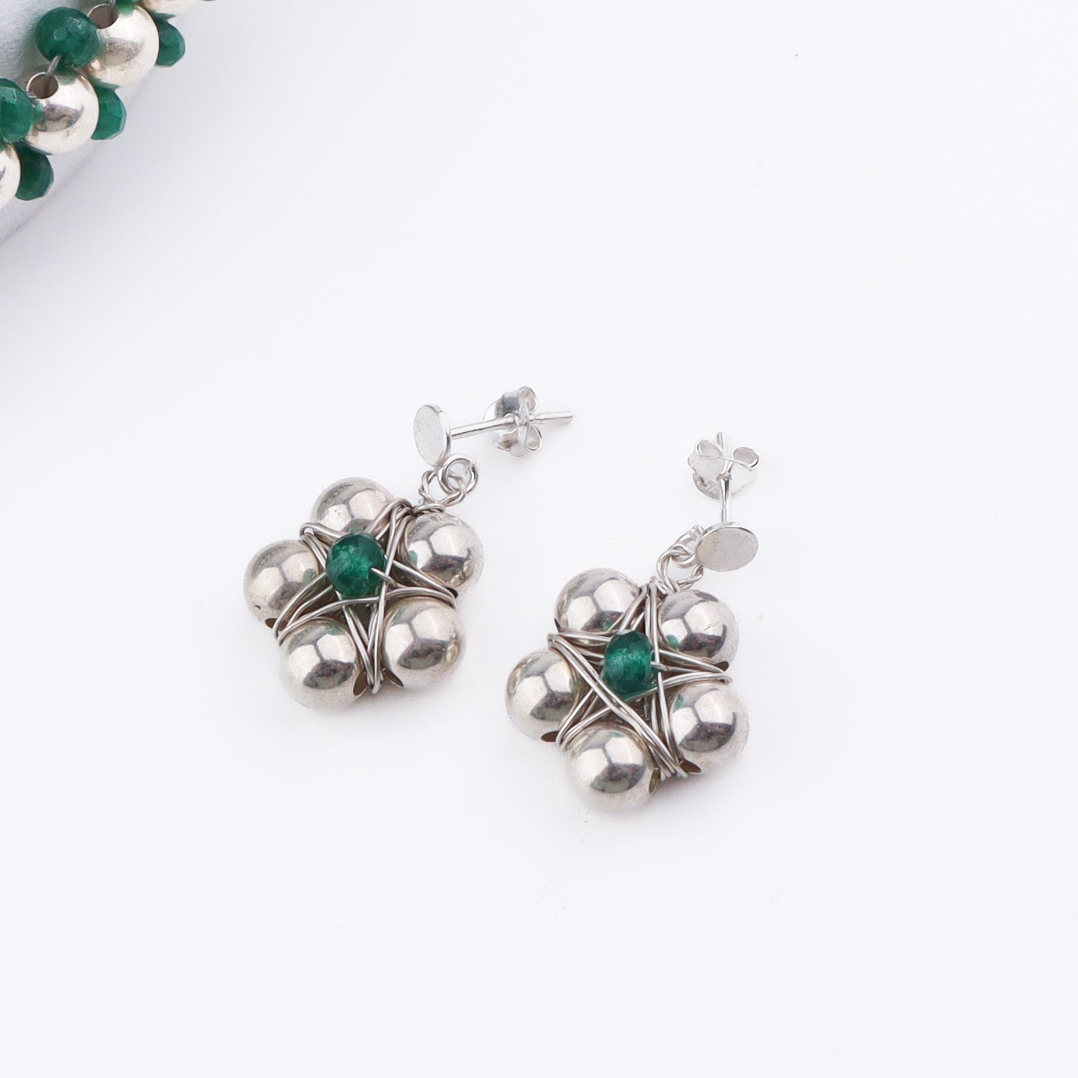Silver Bead Thushi set with Green Onyx