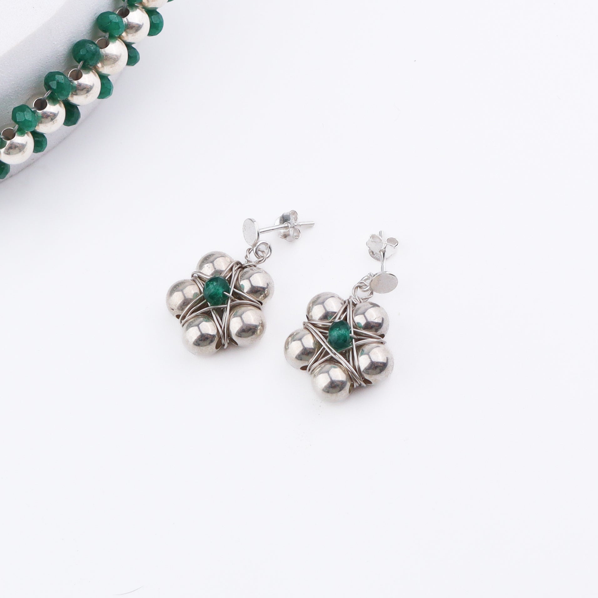 Silver Bead Thushi set with Green Onyx