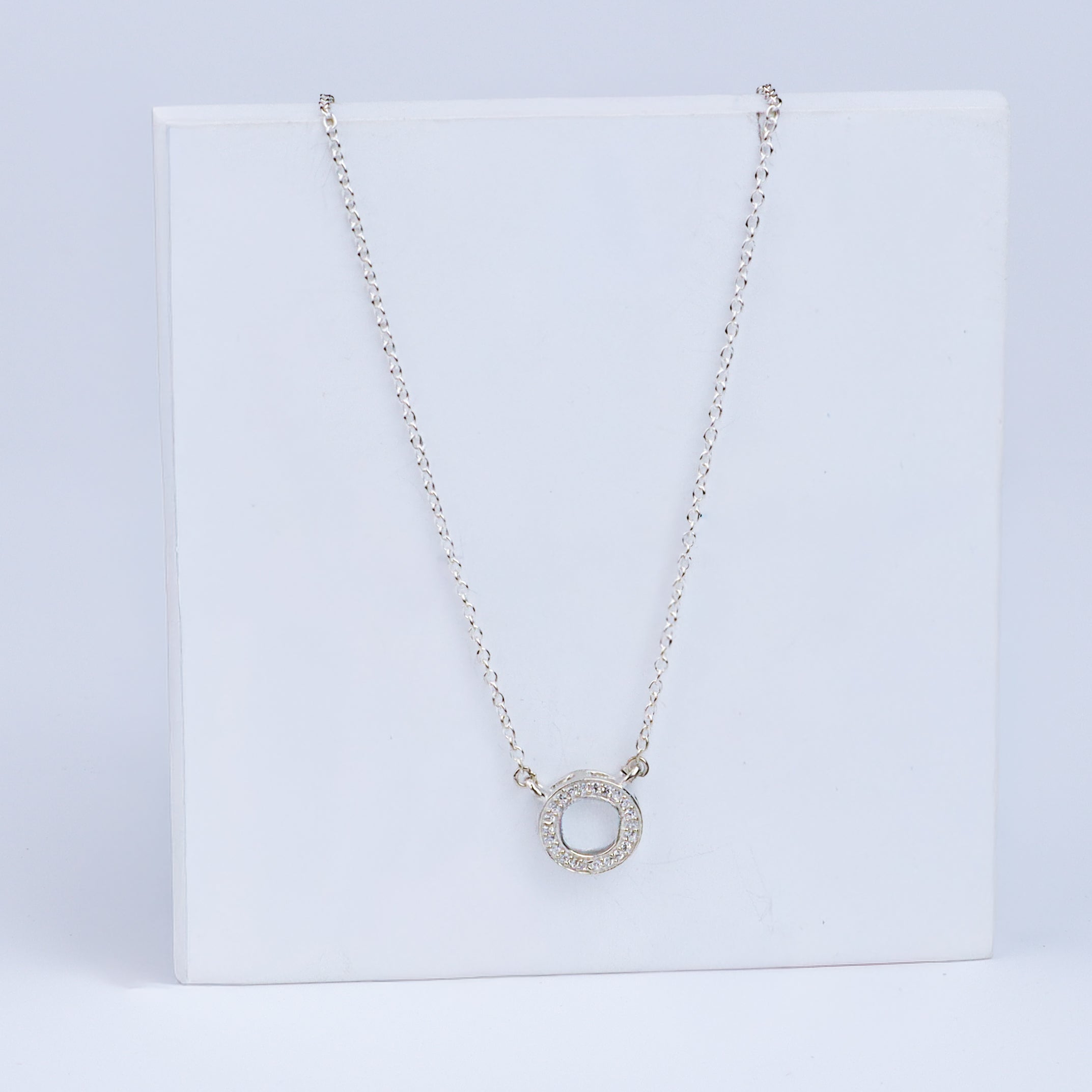 Minimal circle CZ necklace design