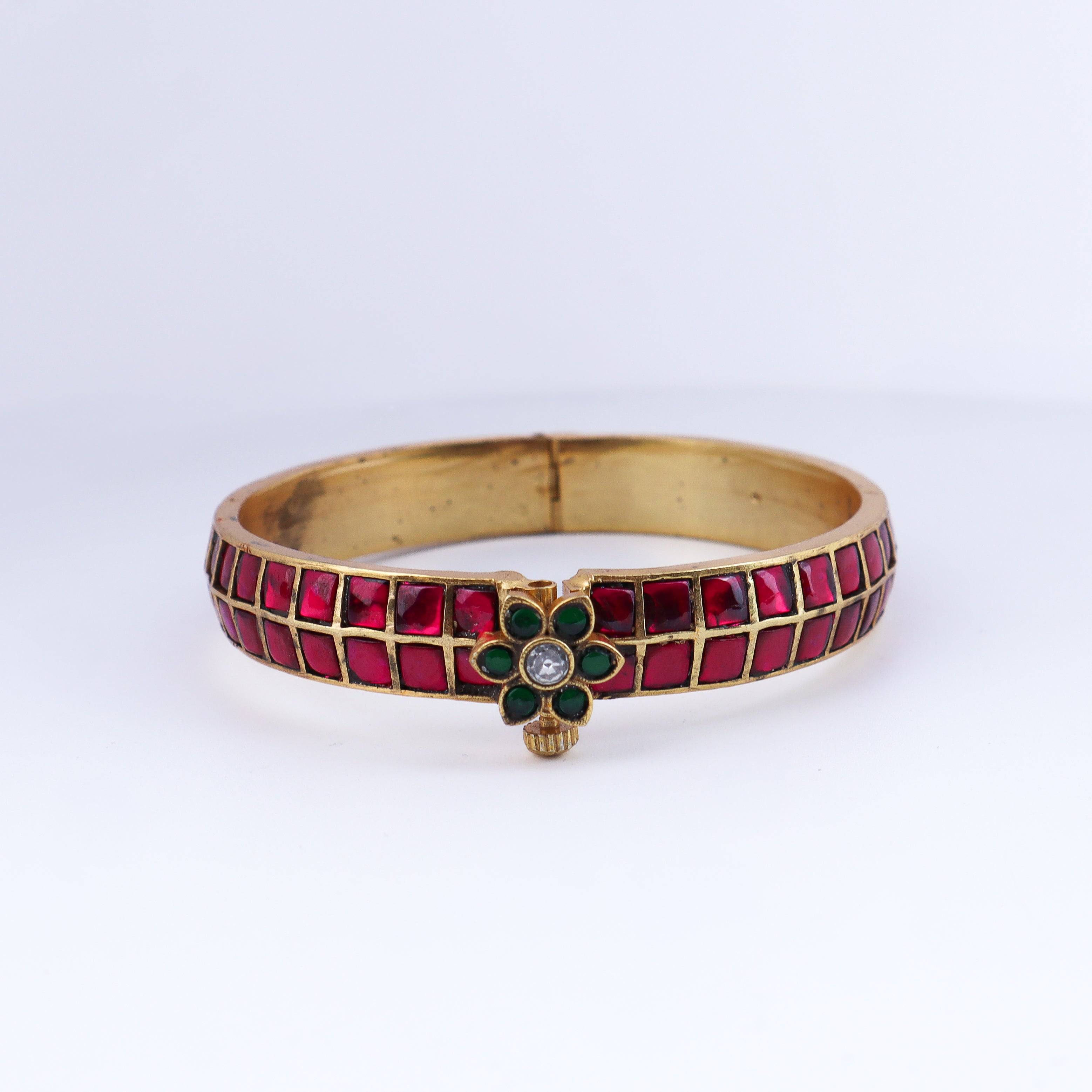 Close-up of a 22K gold-plated fashion bangle (single) showcasing intricate detailing, fine craftsmanship, and rich 22K gold-plated finish