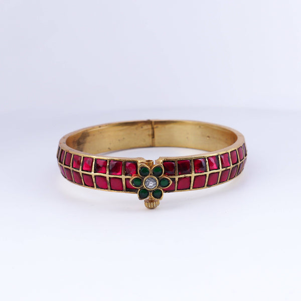 Close-up of a 22K gold-plated fashion bangle (single) showcasing intricate detailing, fine craftsmanship, and rich 22K gold-plated finish