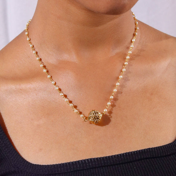 Model wearing a 22K gold-plated fashion necklace for a sophisticated and elegant jewellery look