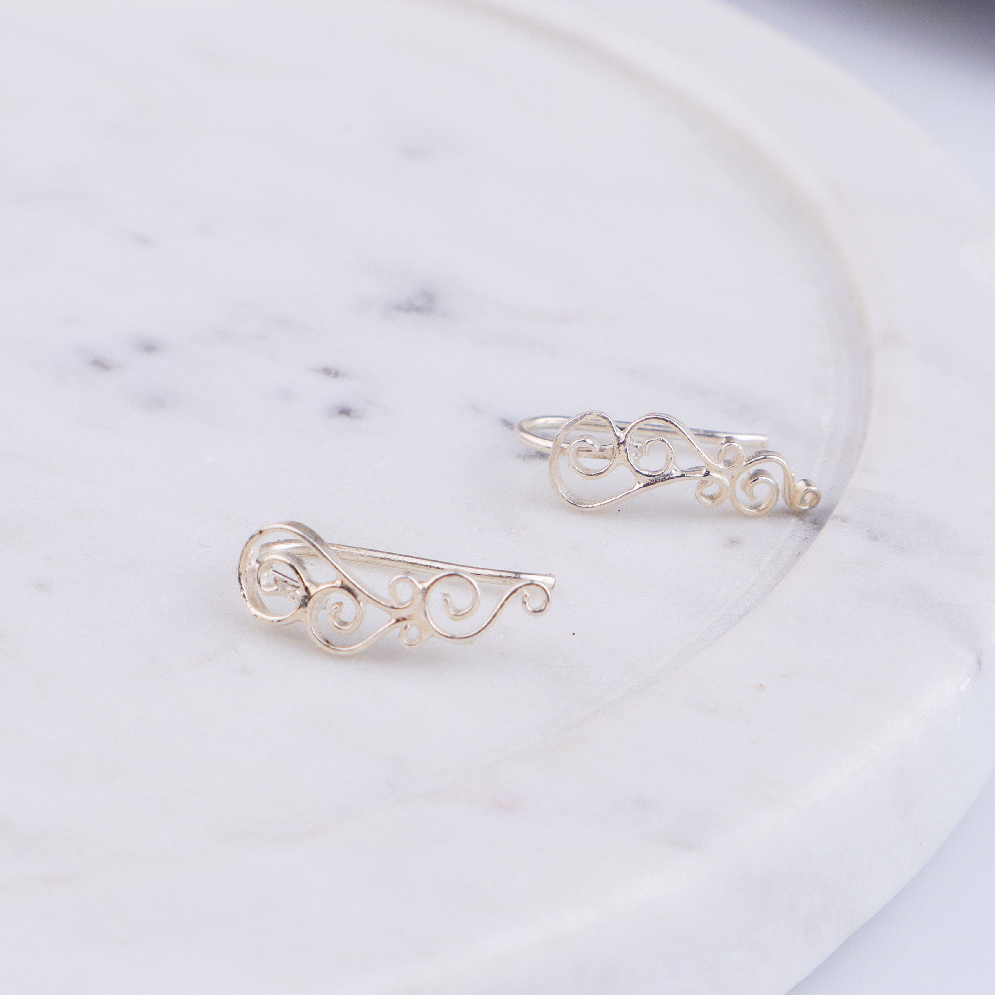 Signature Aadyaa Earcuff