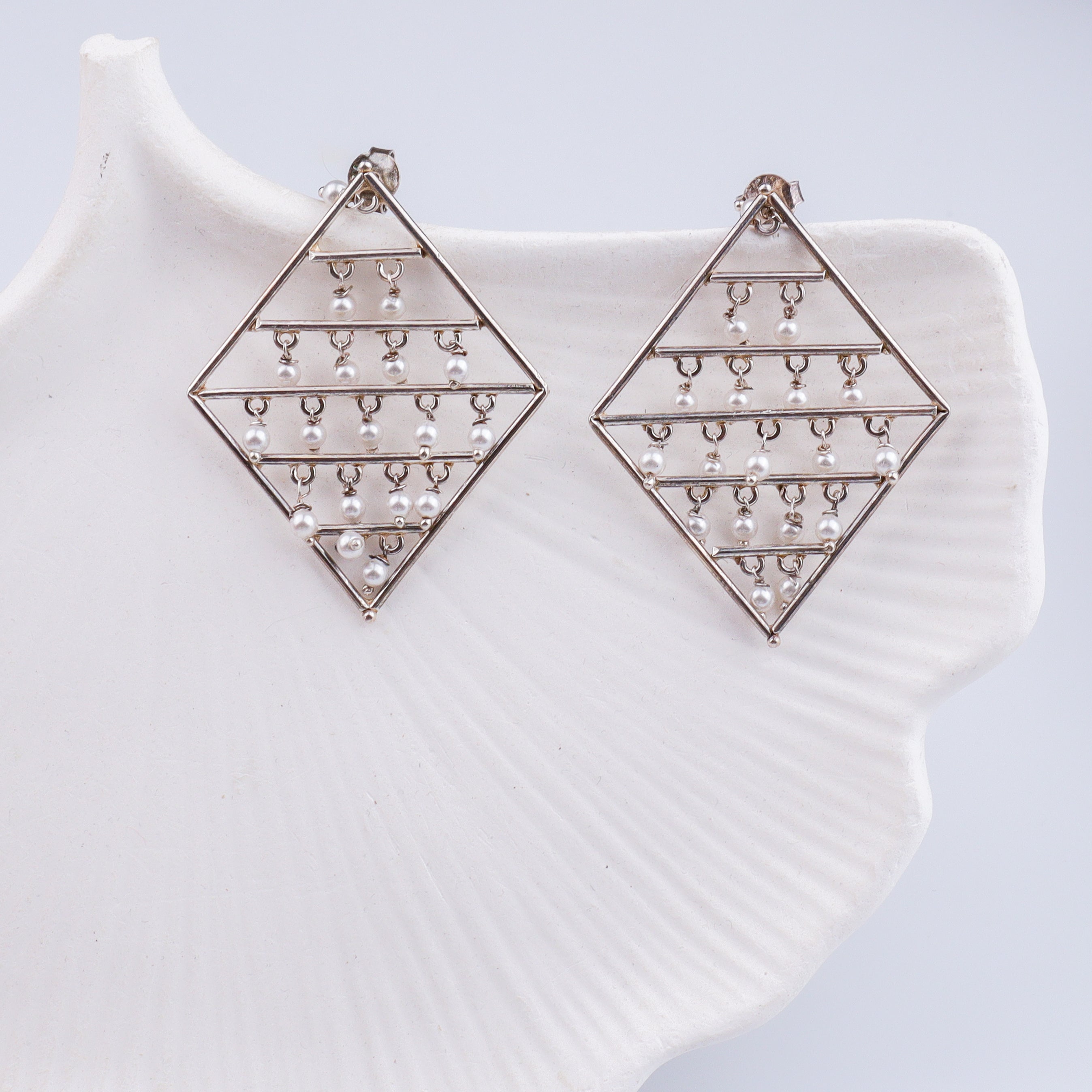 Silver Earring with Pearls