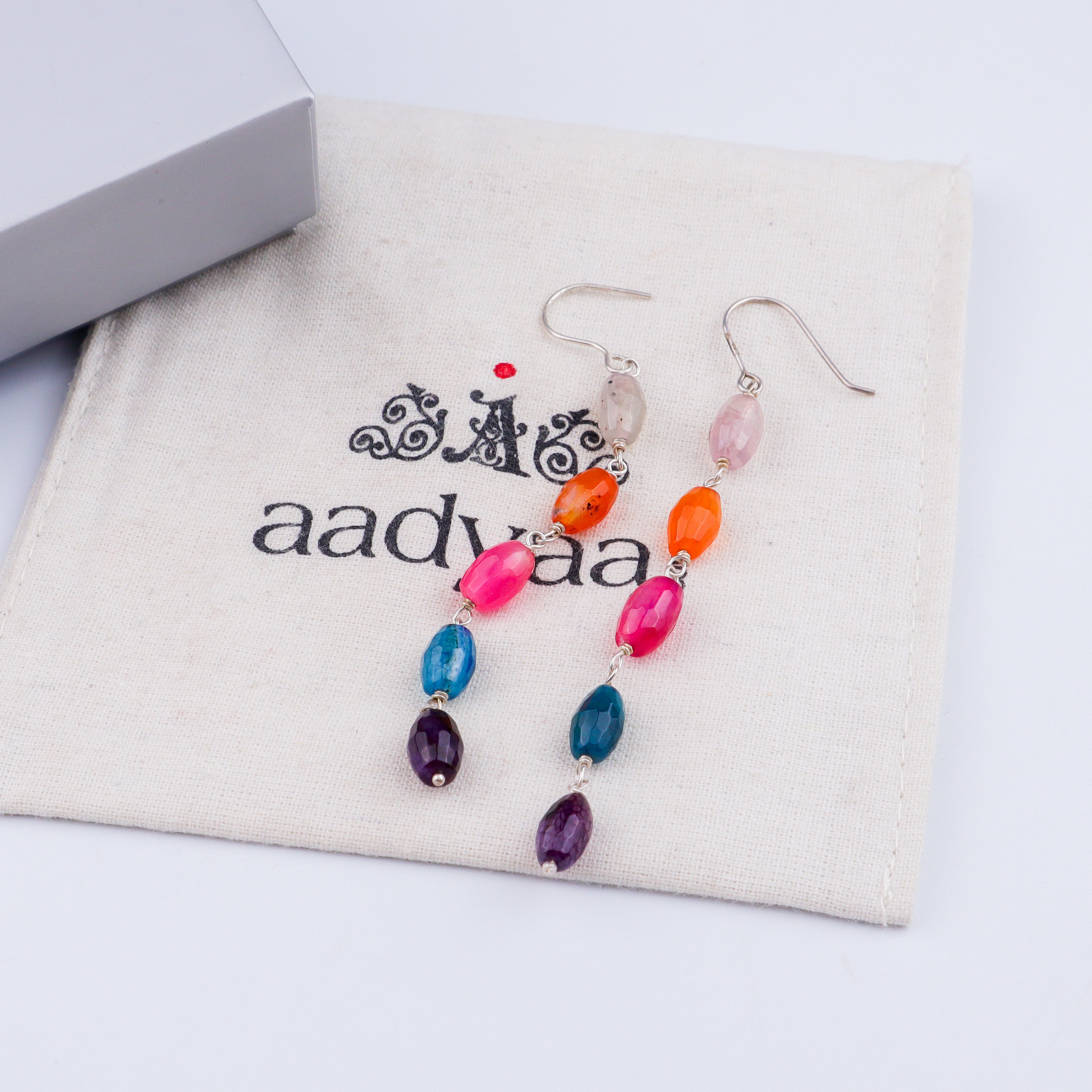 Multicolour dangling earring