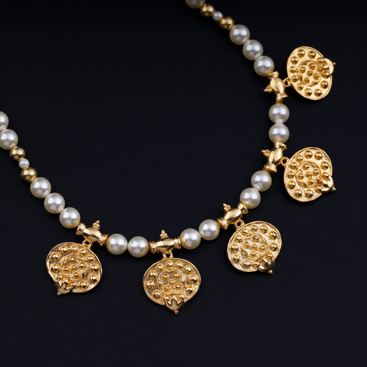 Taait Saaj Motif Necklace Gold Plated with Pearls