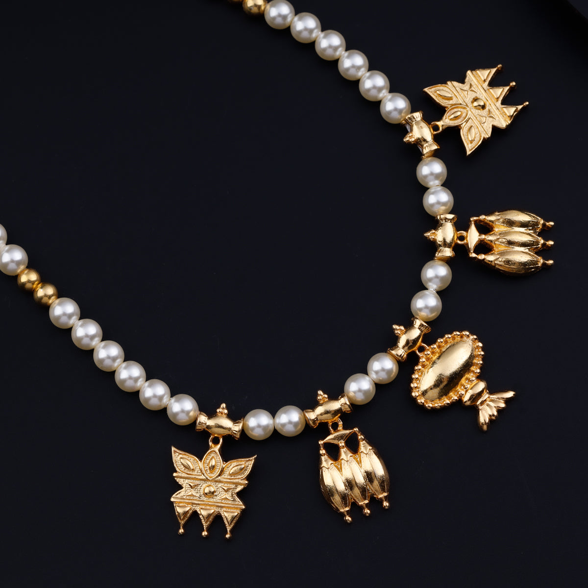 Saaj Motif Gold Plated Necklace with Pearls (Vrundavan , Yavasatu & Chandanpatra)