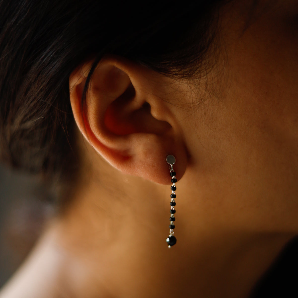 Silver String Earring with Black Spinel