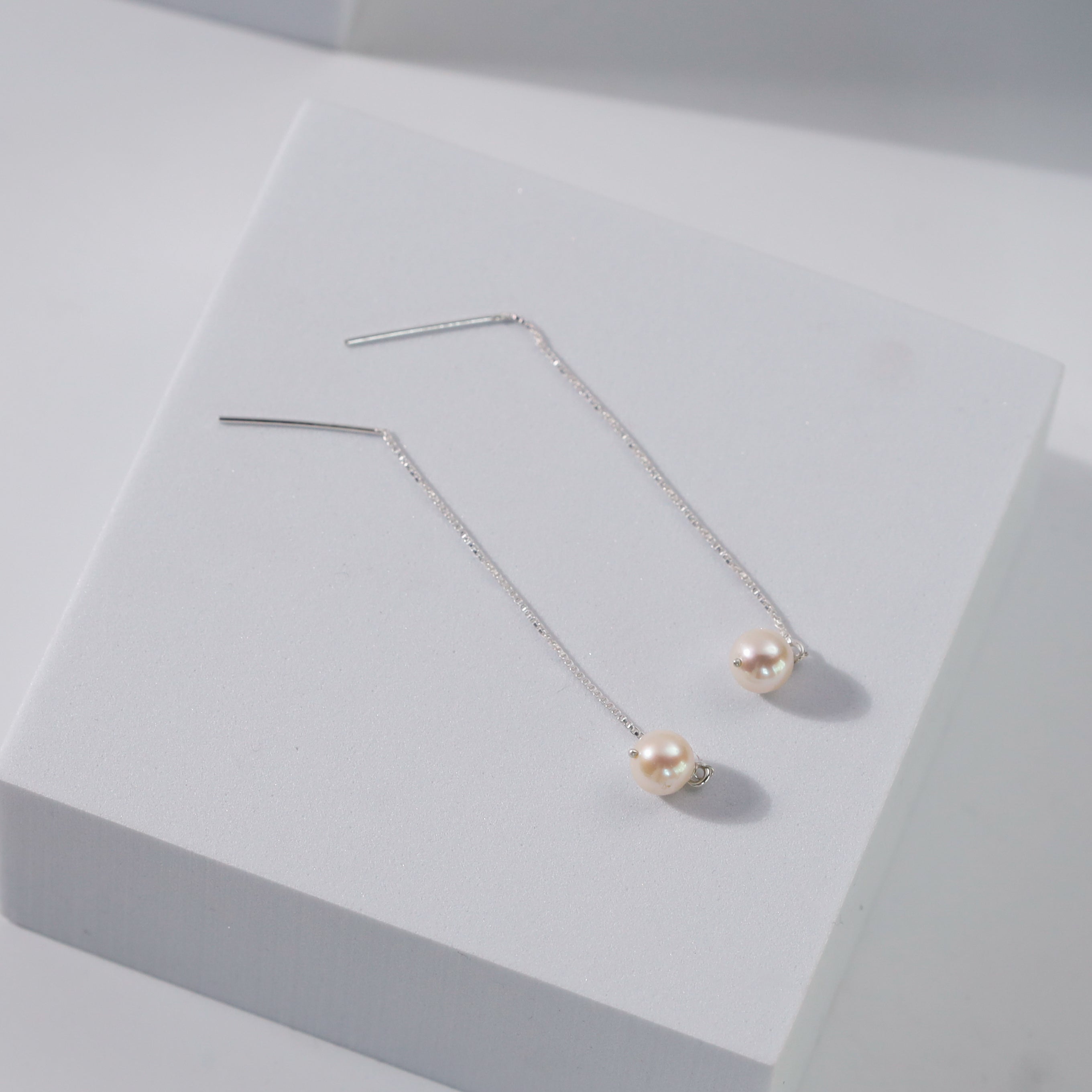 wear Sui Dhaaga Pearl Drop Earrings for everyday look