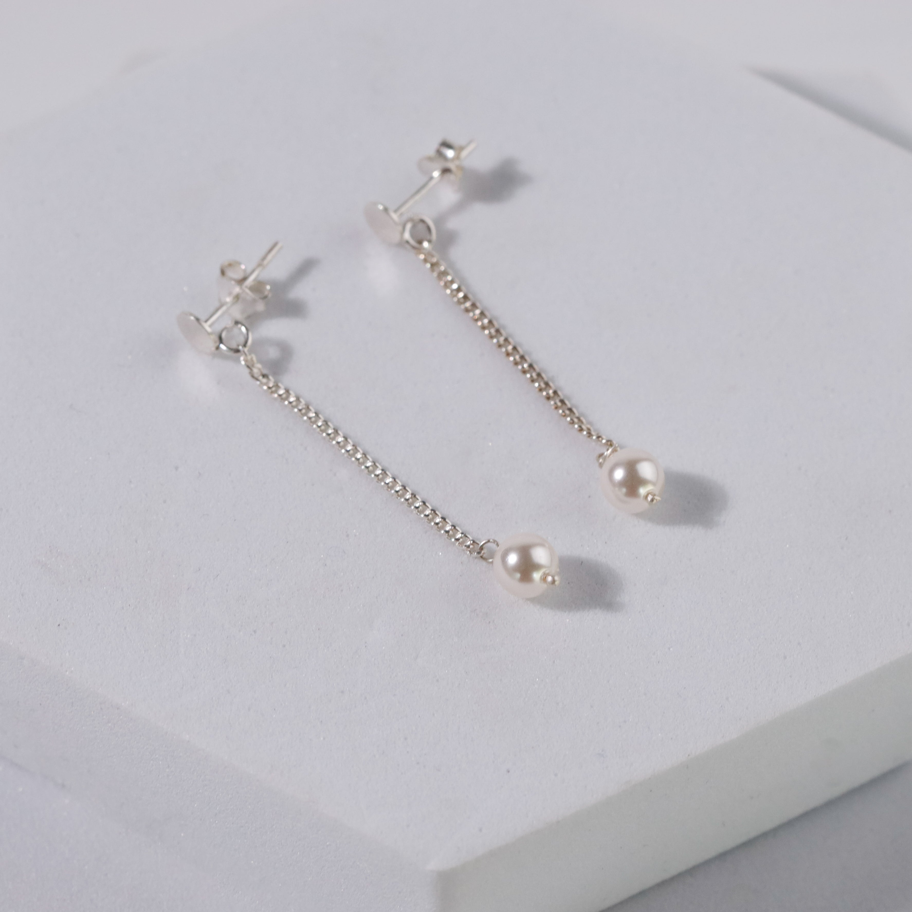 Single Pearl Chain Earring