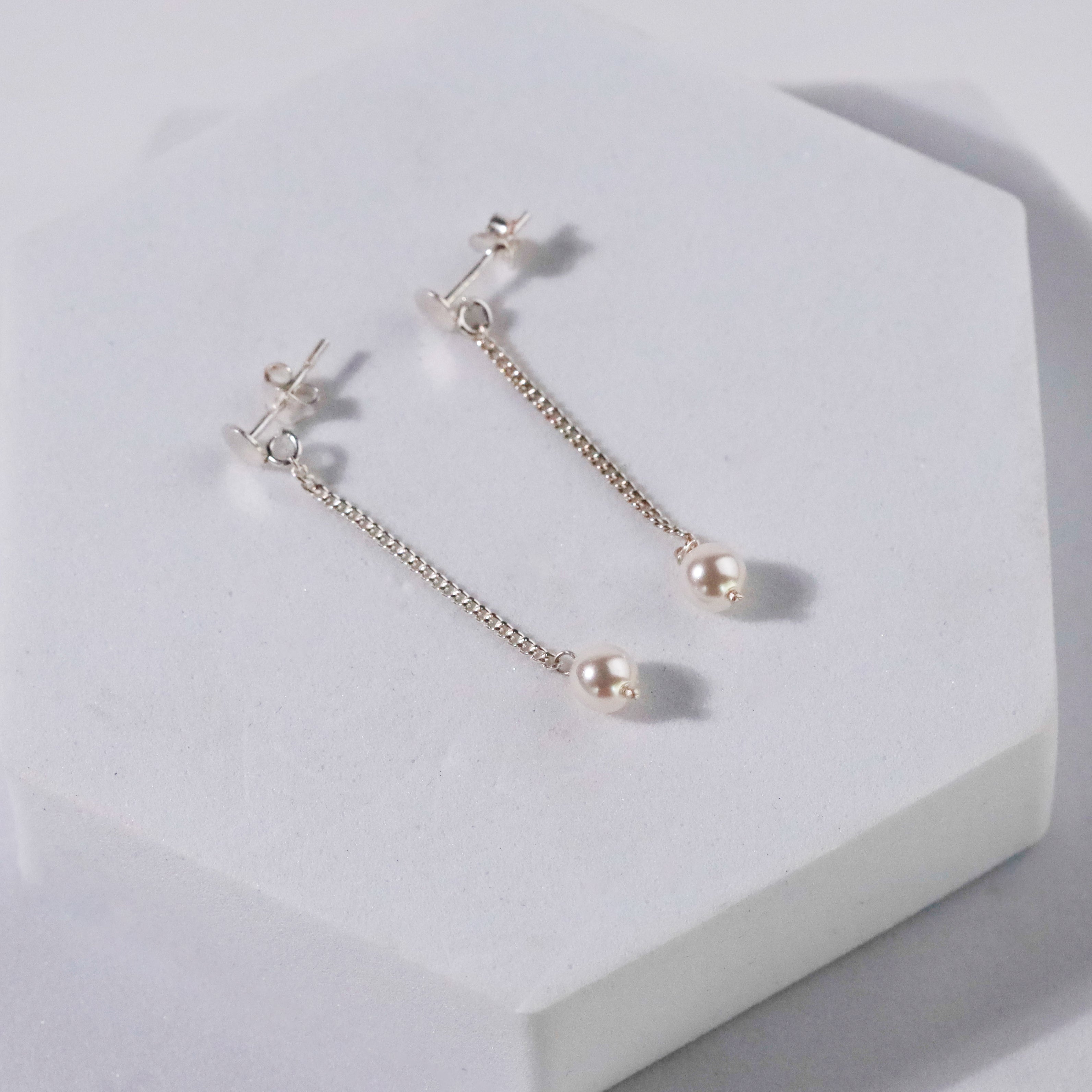 Single Pearl Chain Earring