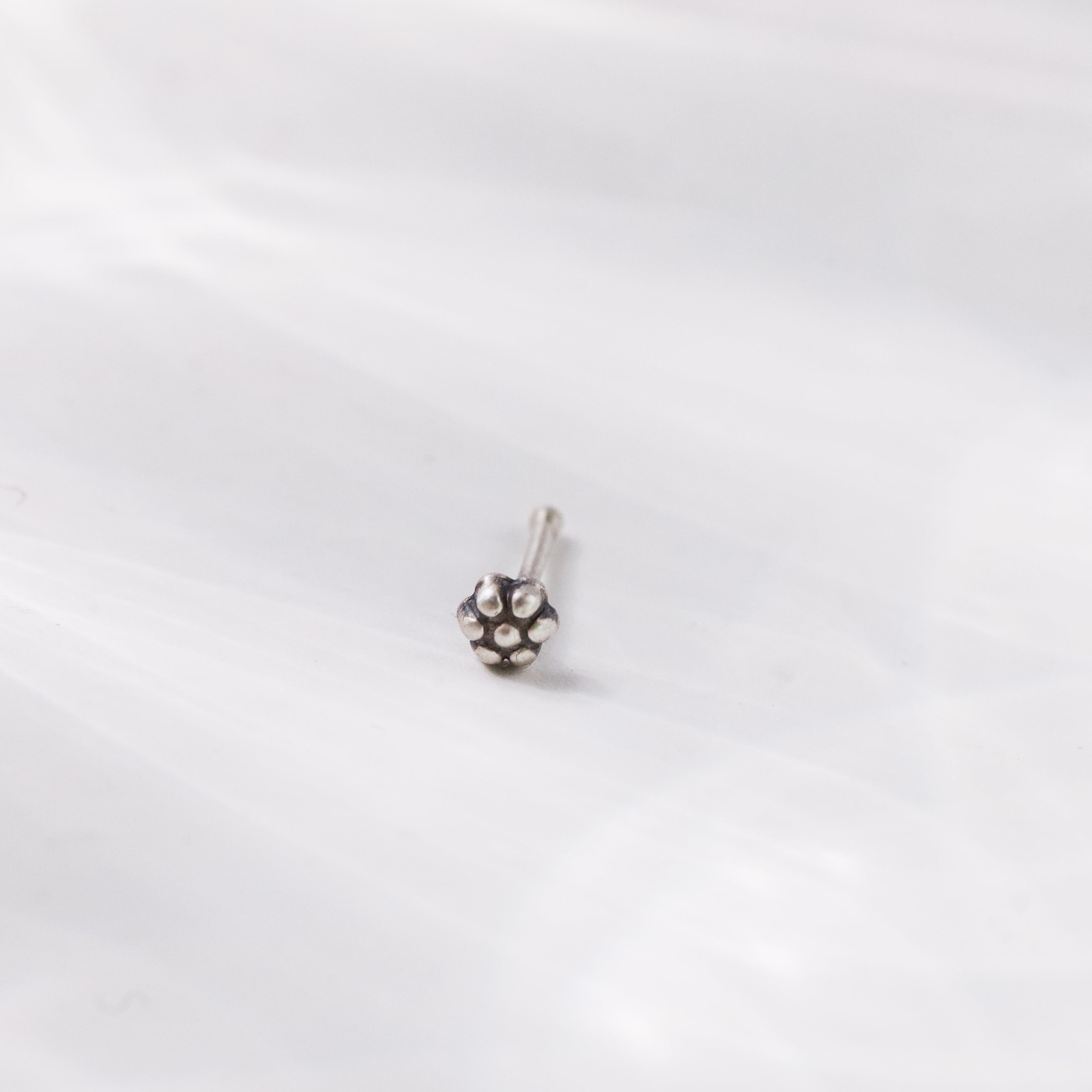 Silver Tiny Kudi Nose Pin